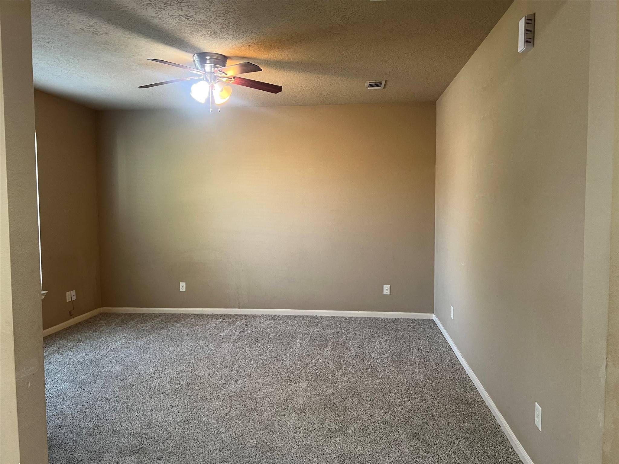 Highlands, TX 77562,107 Avenue C