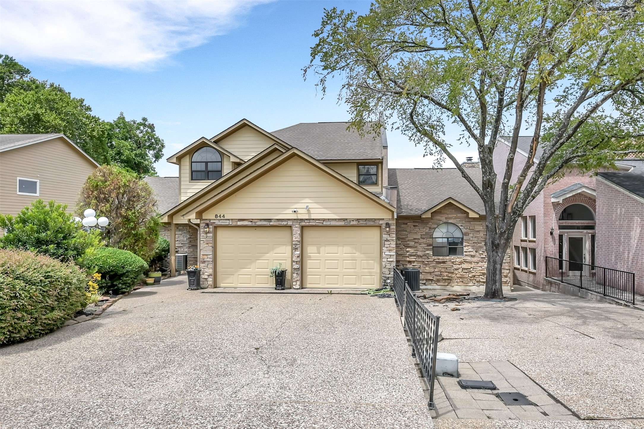 Montgomery, TX 77356,844 Lake View DR