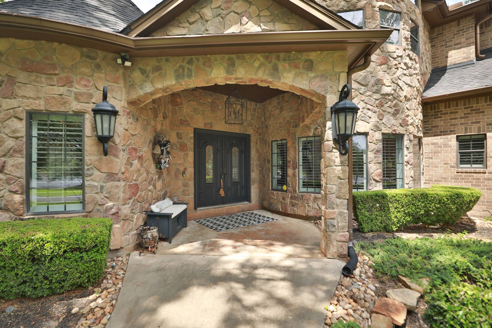 Pinehurst, TX 77362,37202 Anglers WAY