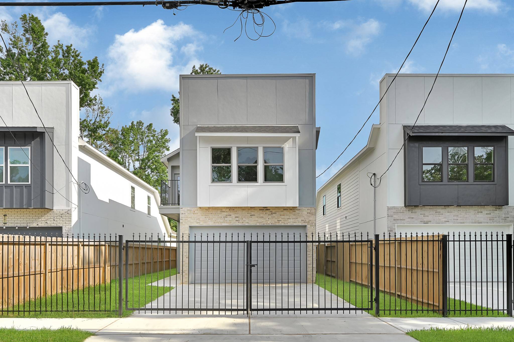 Houston, TX 77022,90 Burres ST #B