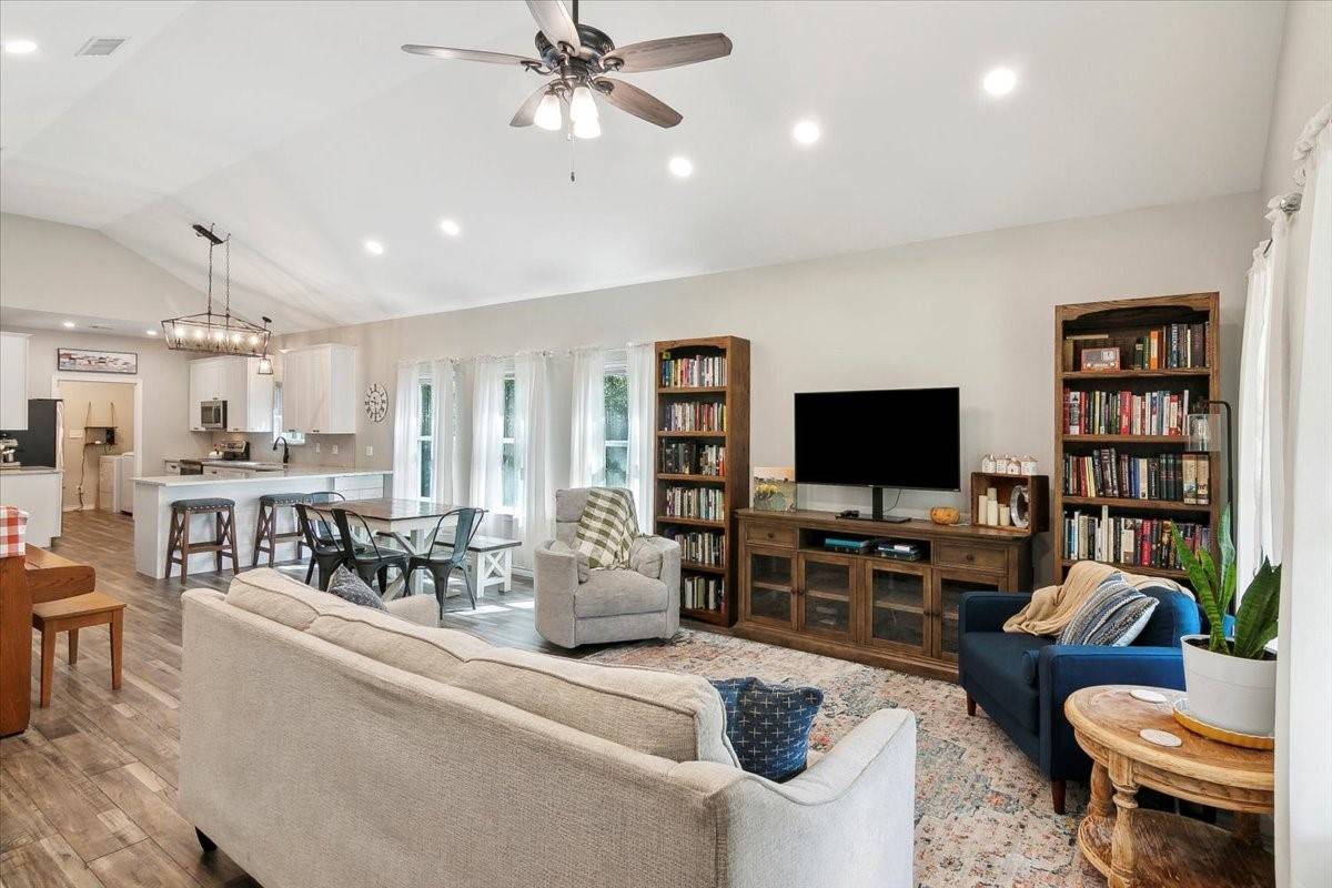 Orange, TX 77632,8278 Earsel Lane