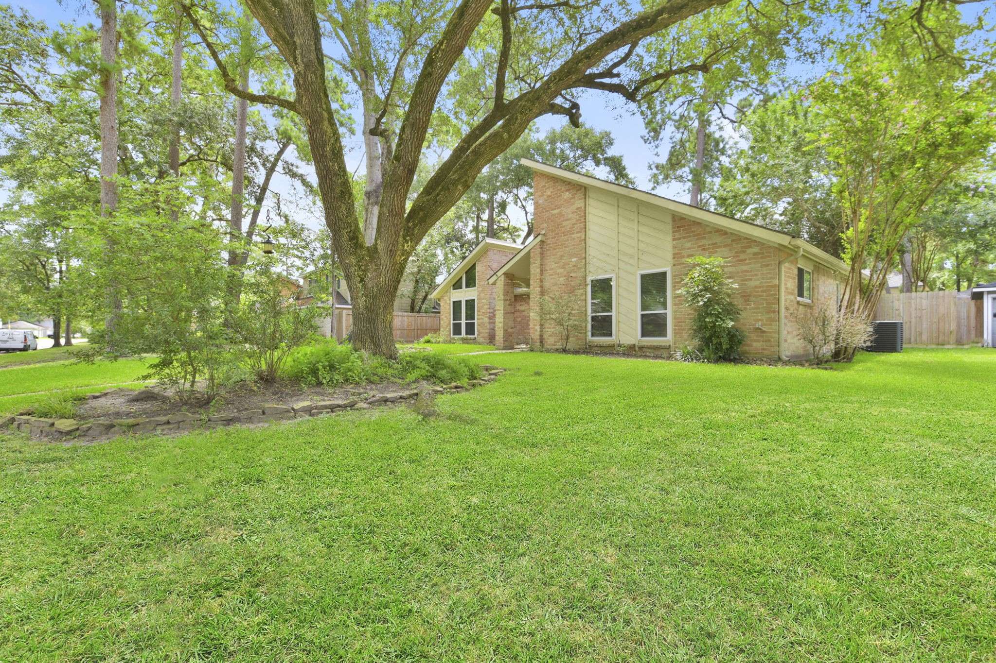 Houston, TX 77339,1910 Lakeville DR