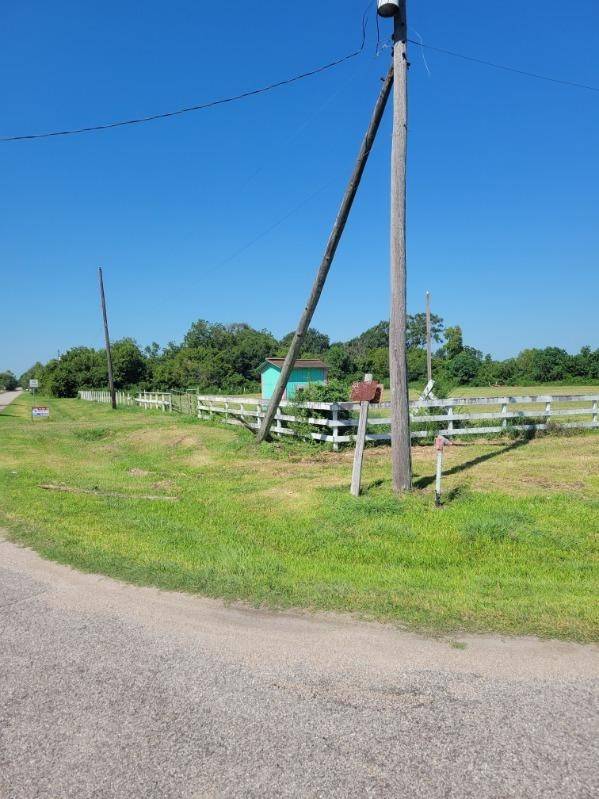 League City, TX 77573,405 Strawberry ST