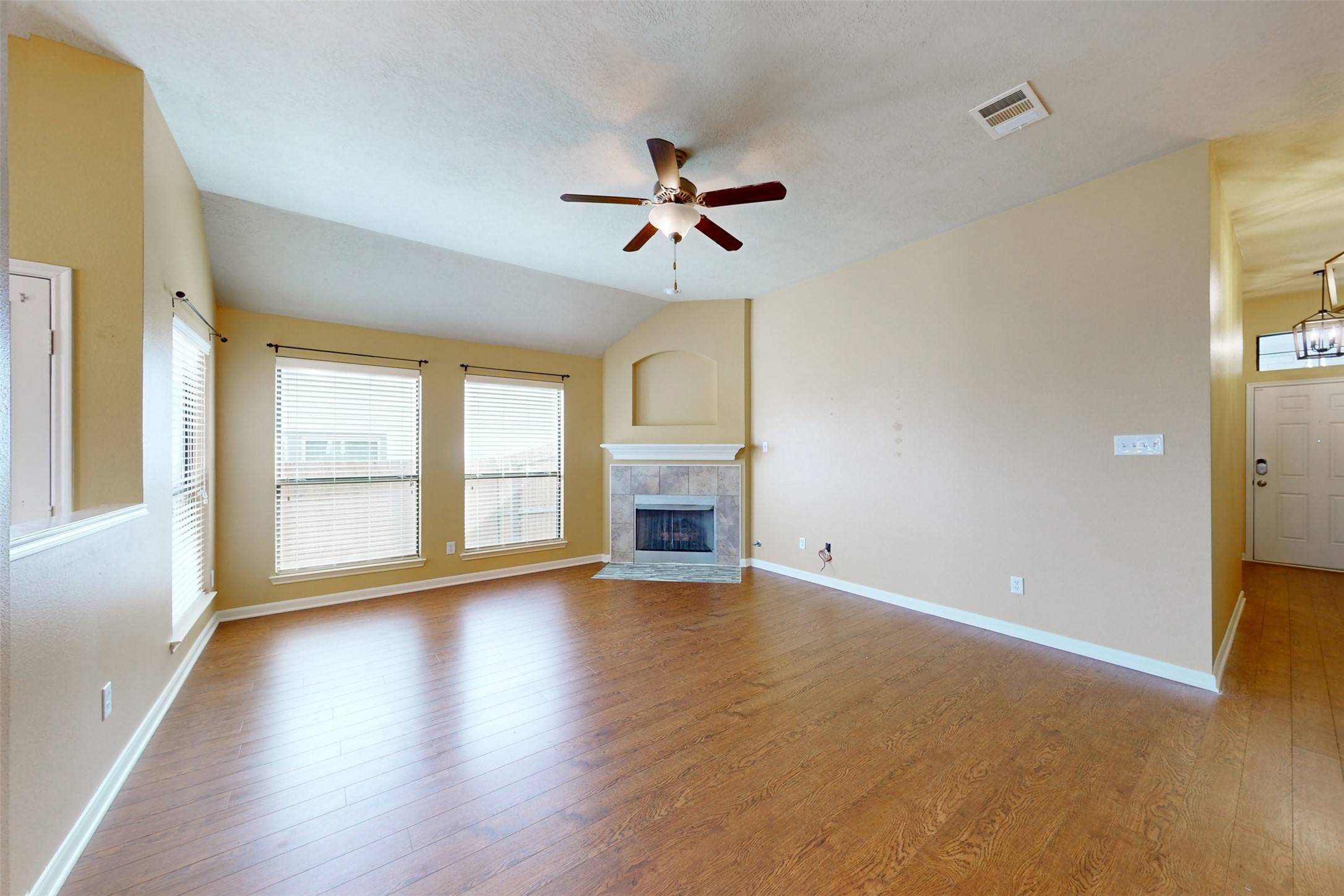 Navasota, TX 77868,216 Boulder DR