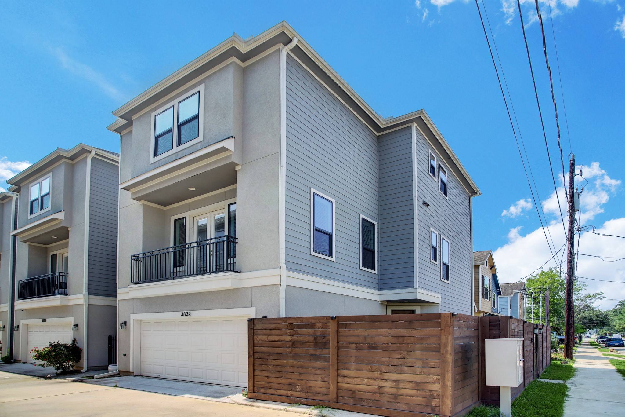 Houston, TX 77018,3832 Brinkman ST