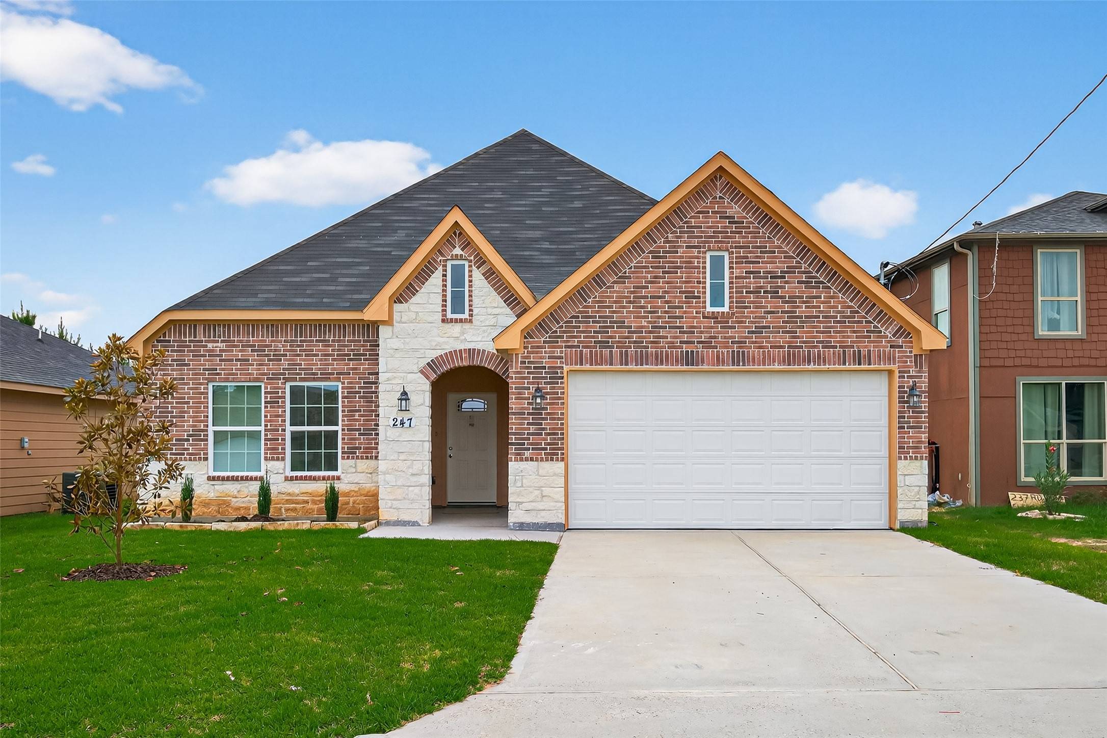 Cleveland, TX 77327,247 County Road 5102 #L