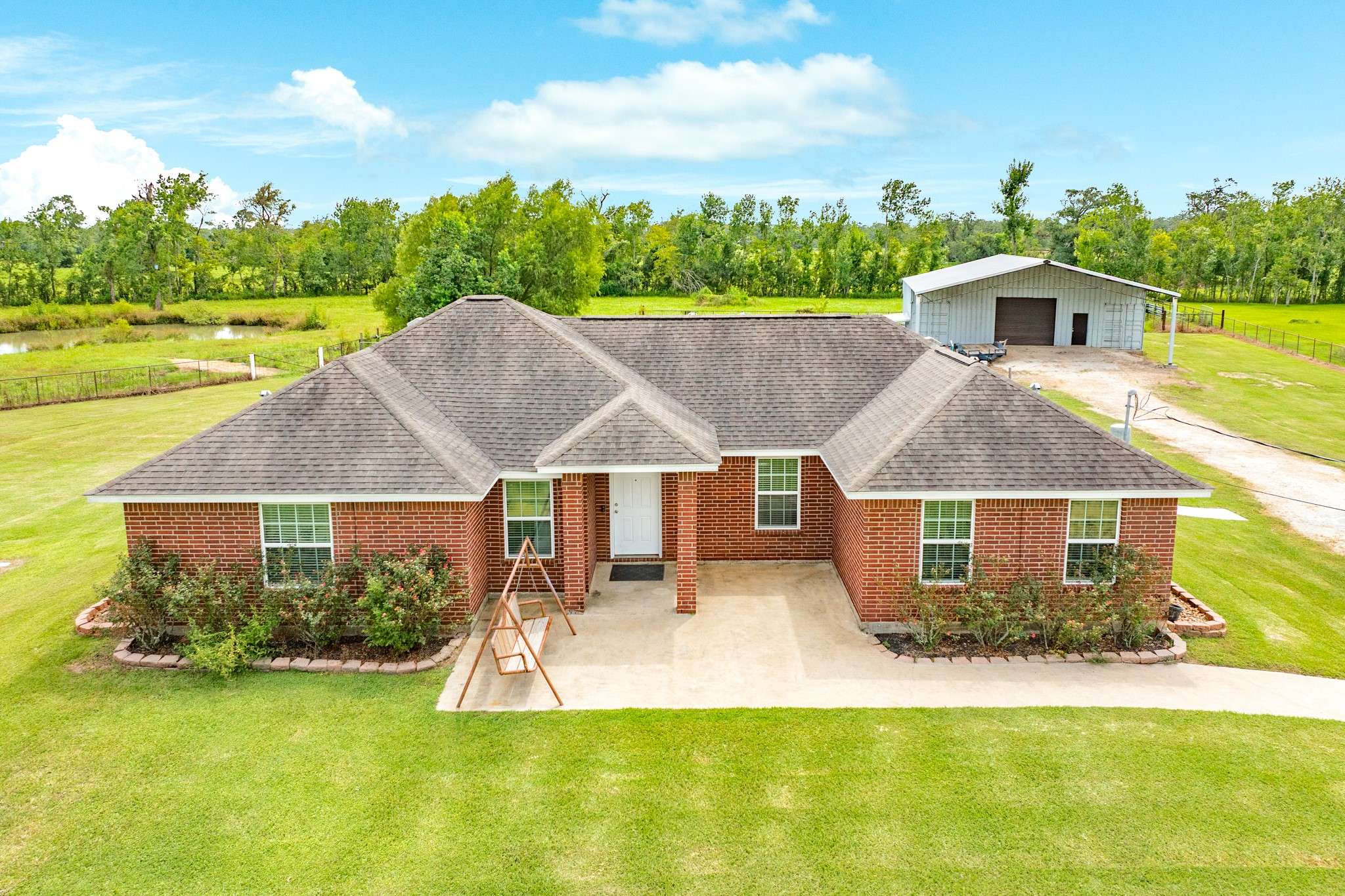 Angleton, TX 77515,130 Pin Oak DR