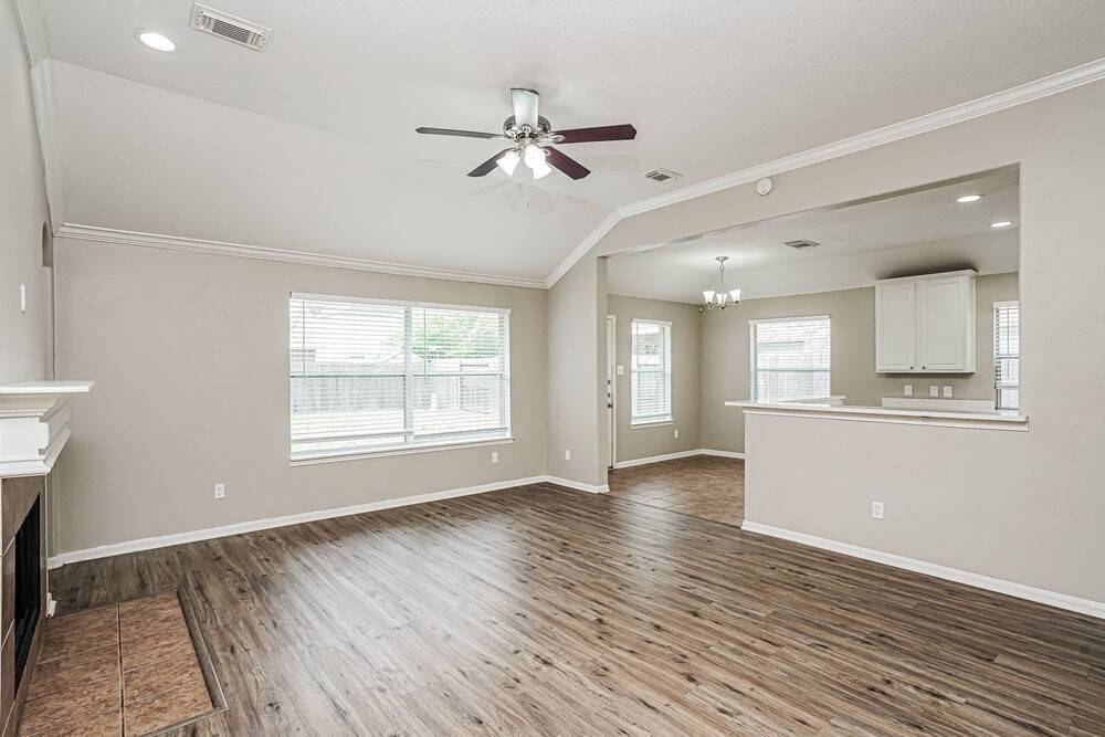 League City, TX 77573,549 Green Cedar DR