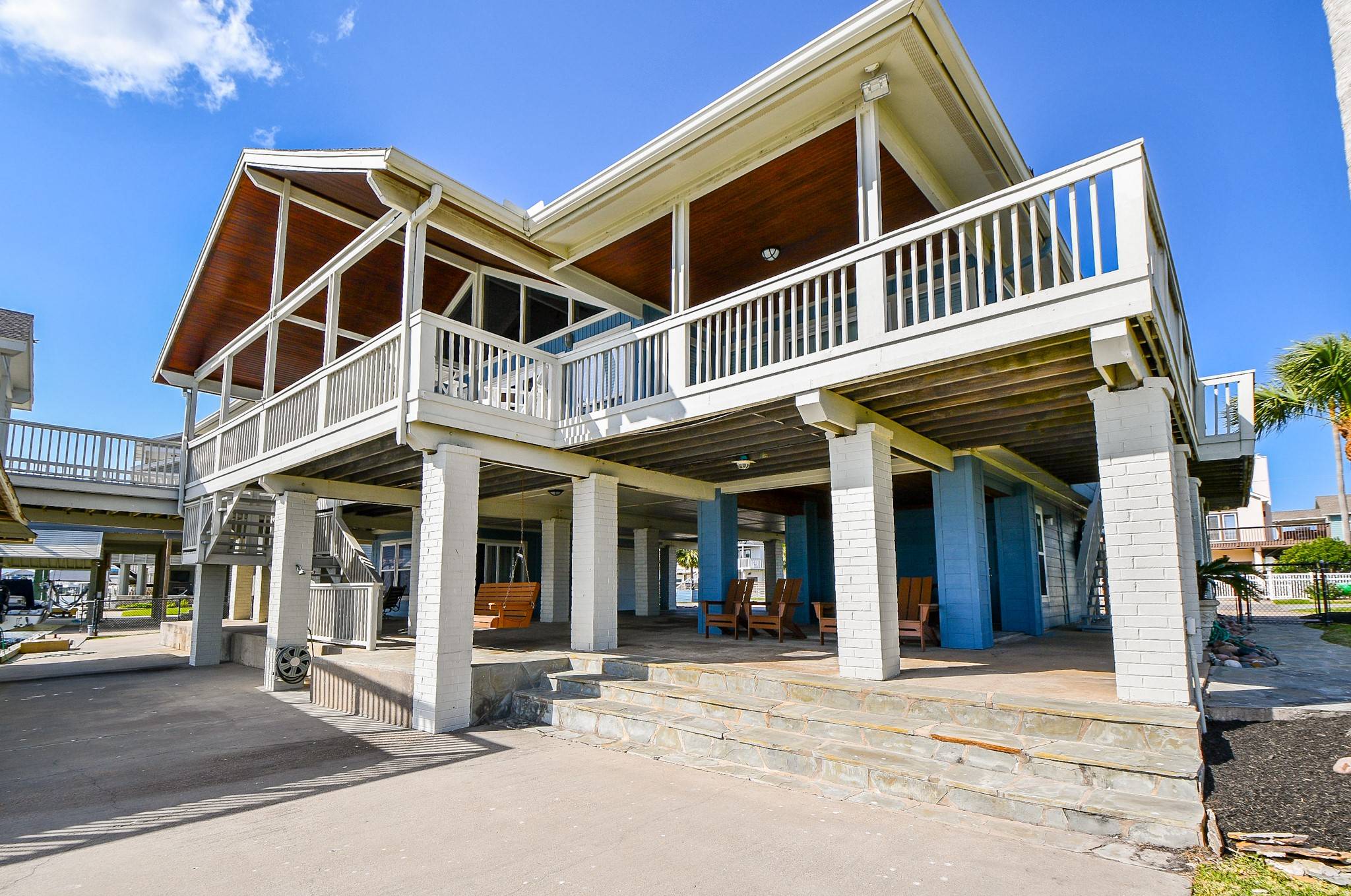 Tiki Island, TX 77554,1405 Palmetto DR