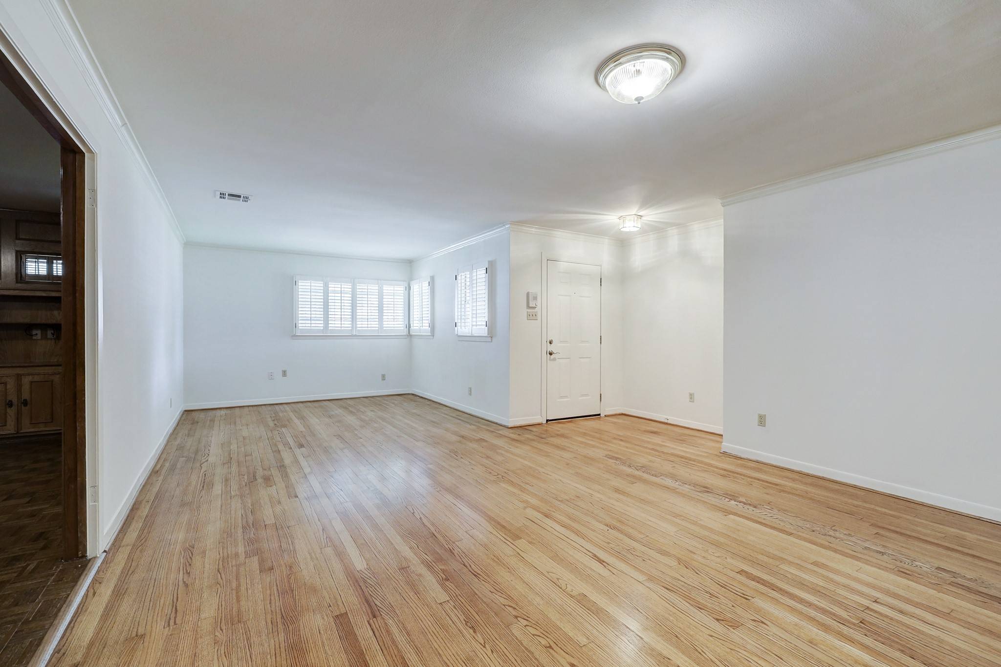 Houston, TX 77027,4002 Portsmouth AVE
