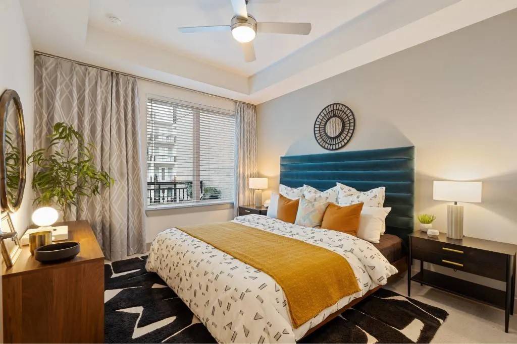 Houston, TX 77027,1317 Post Oak Park DR #307