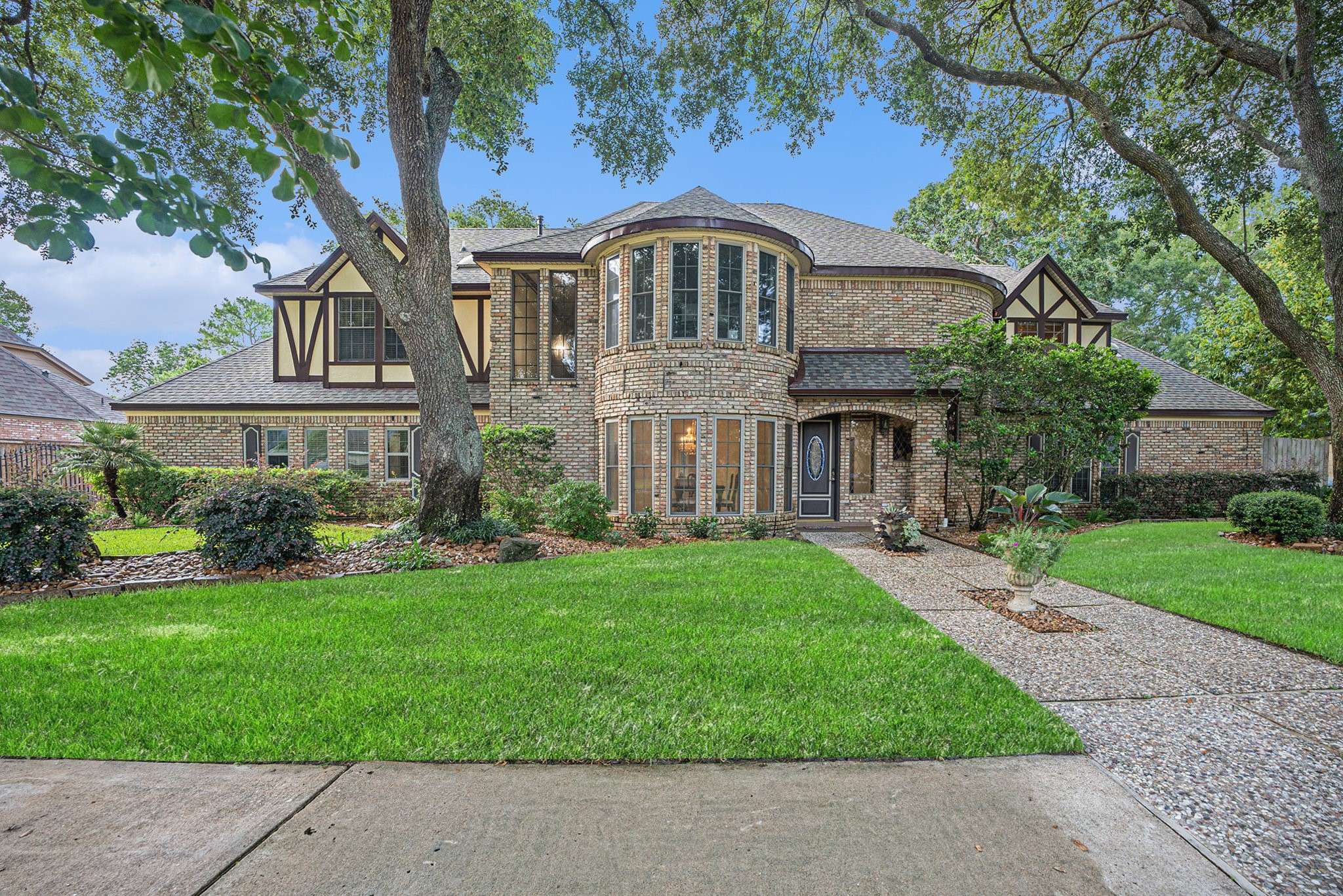 Houston, TX 77059,16326 Craighurst DR