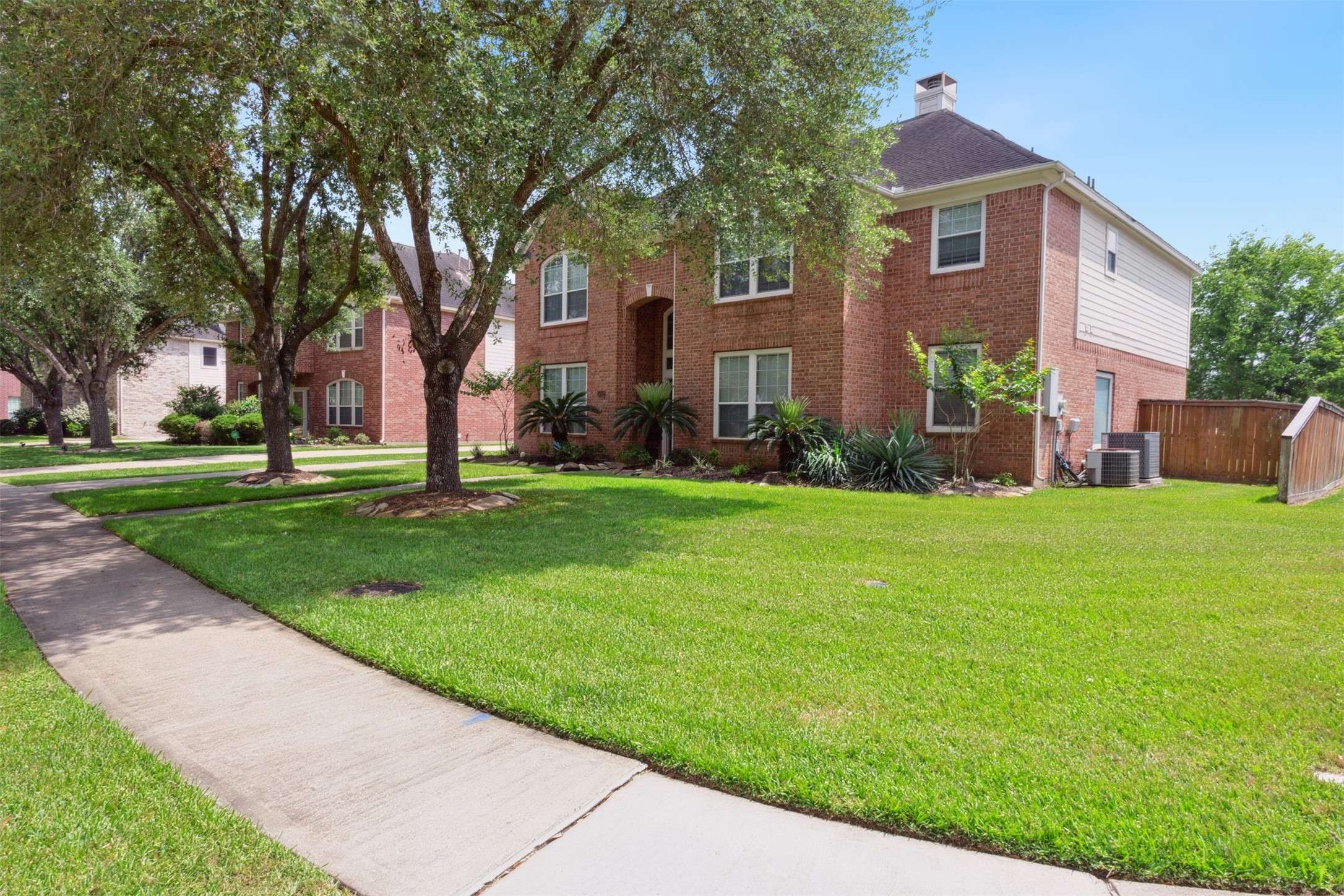 Sugar Land, TX 77479,5002 Hearth Hollow LN