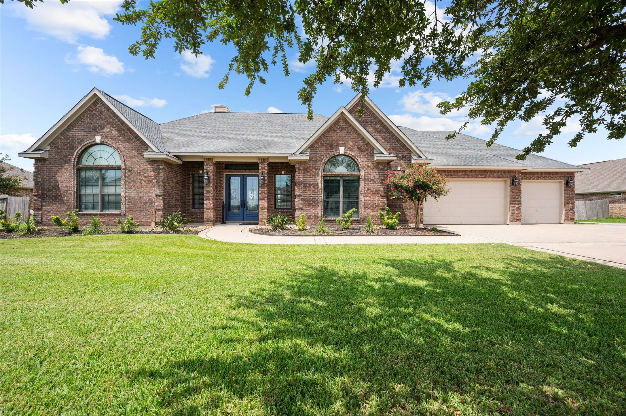 Mont Belvieu, TX 77535,11419 Kings Point BLVD