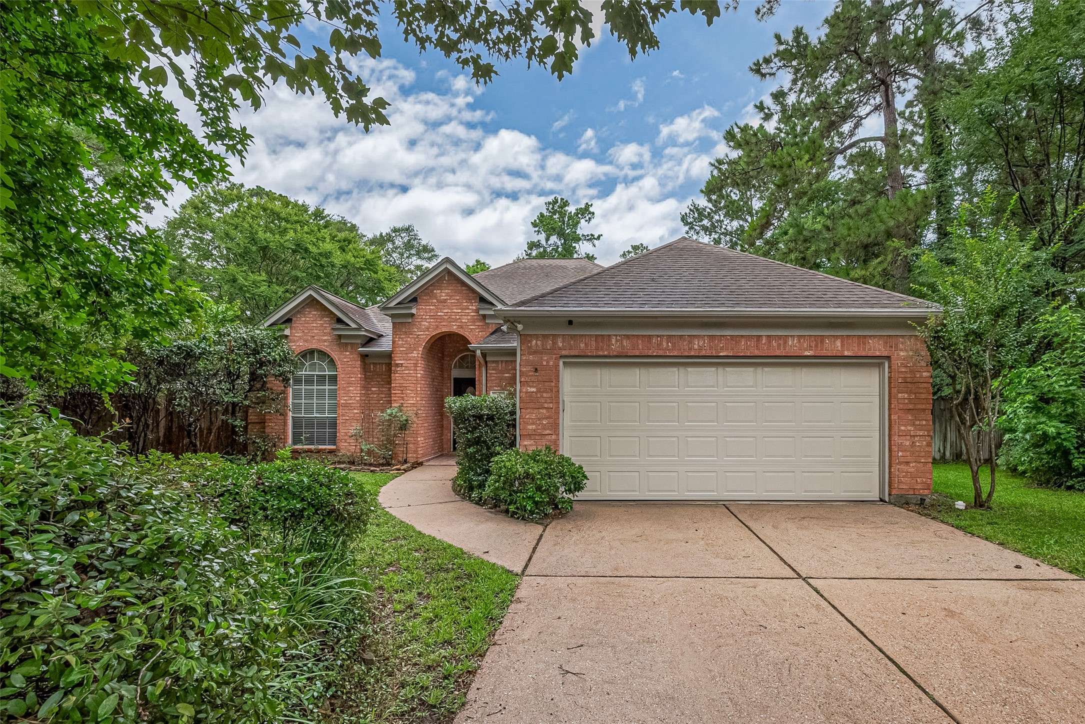 The Woodlands, TX 77382,38 Barn Lantern PL