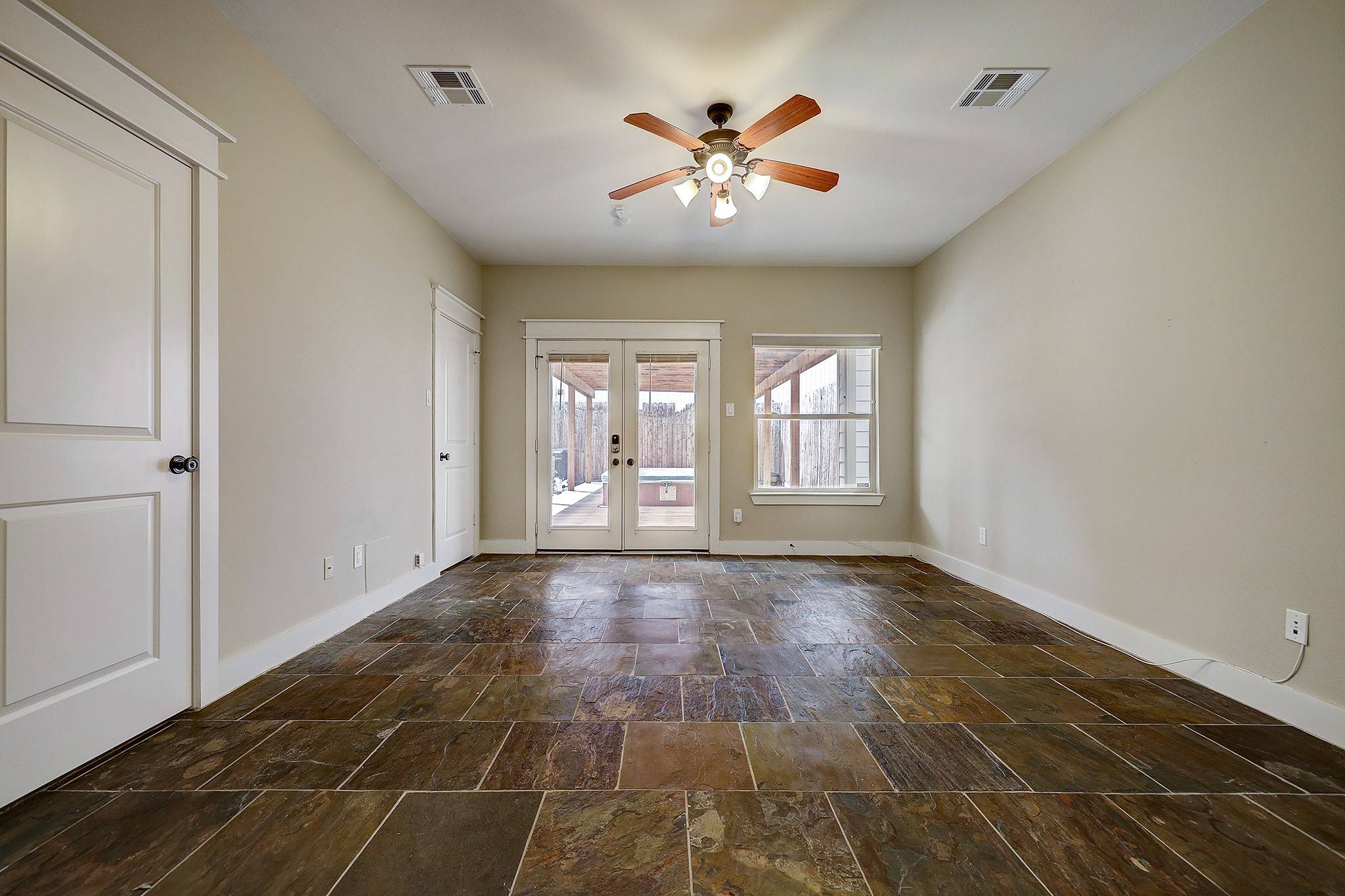 Houston, TX 77004,2810 Crawford ST