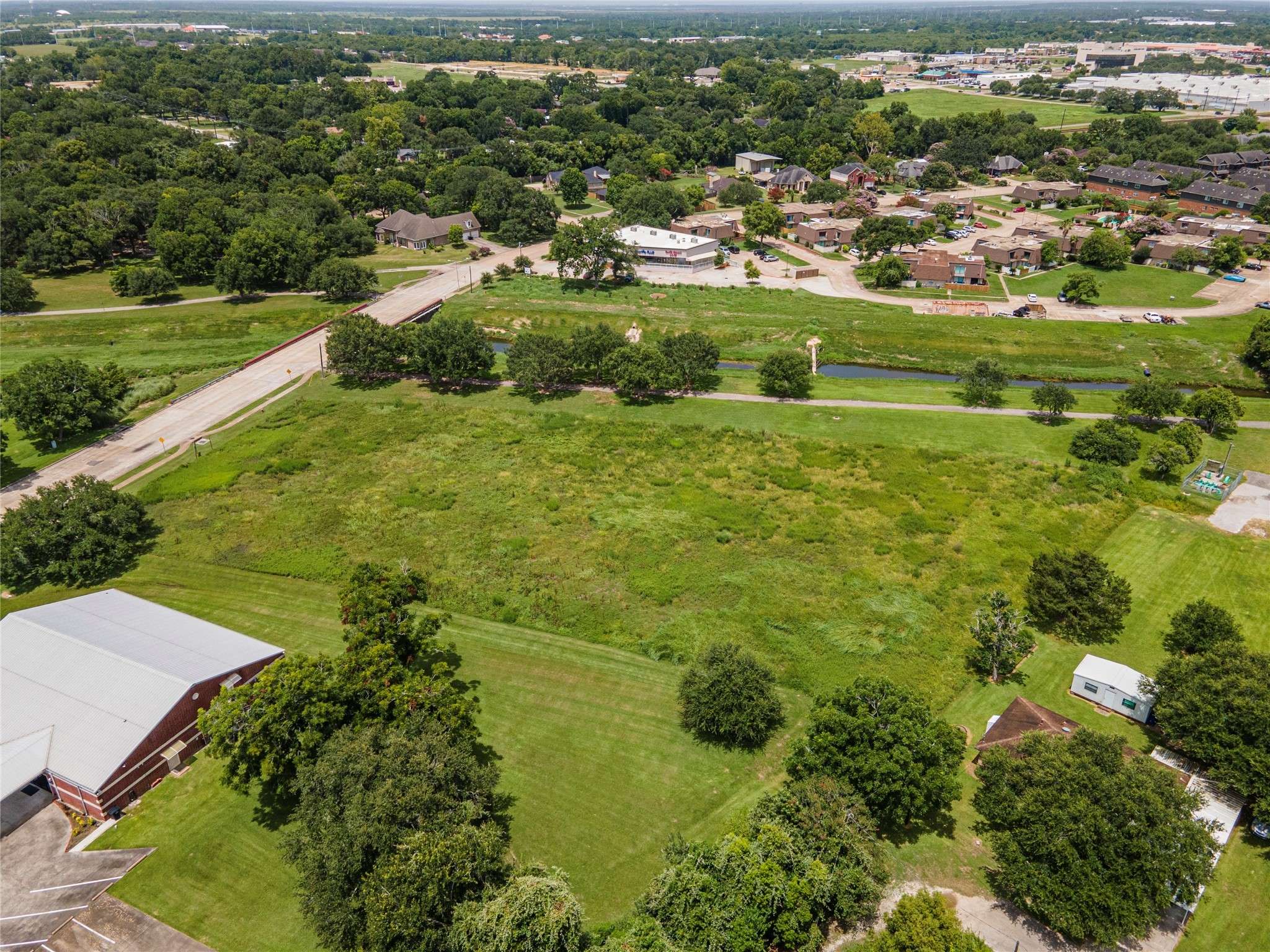 Alvin, TX 77511,650 E Adoue ST