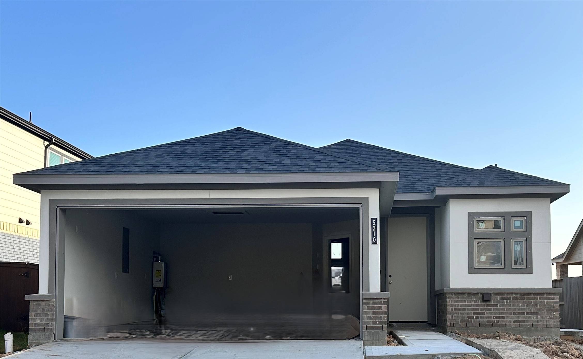 Iowa Colony, TX 77583,5210 Getty LN