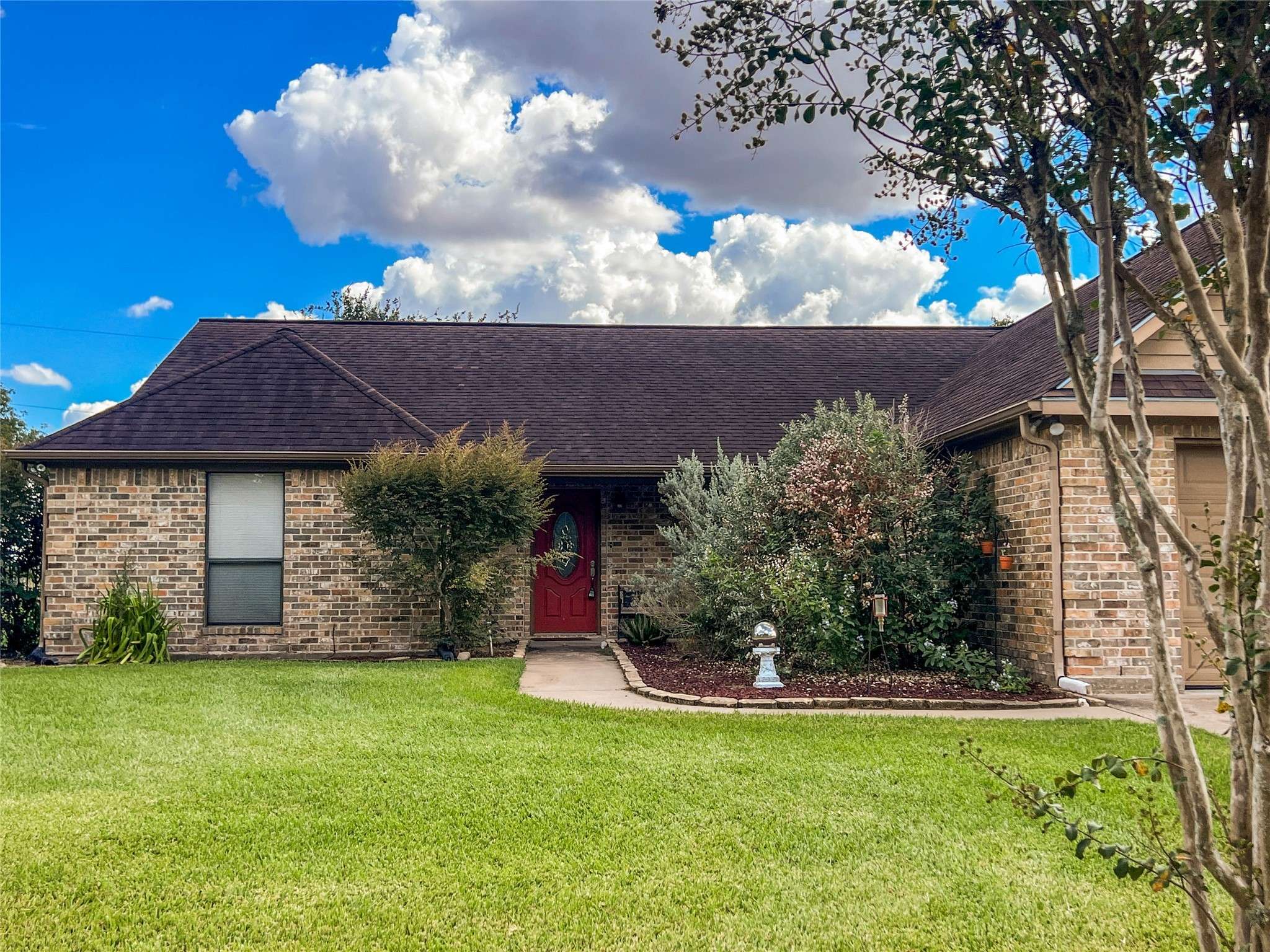 East Bernard, TX 77435,727 Norman Dr