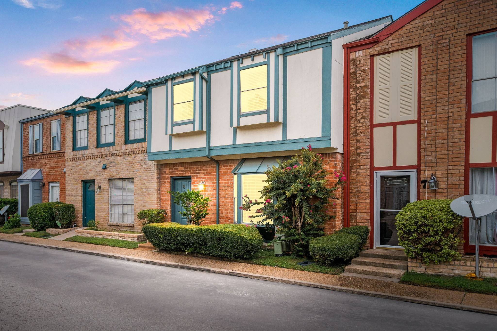 Houston, TX 77071,7700 Creekbend DR #6