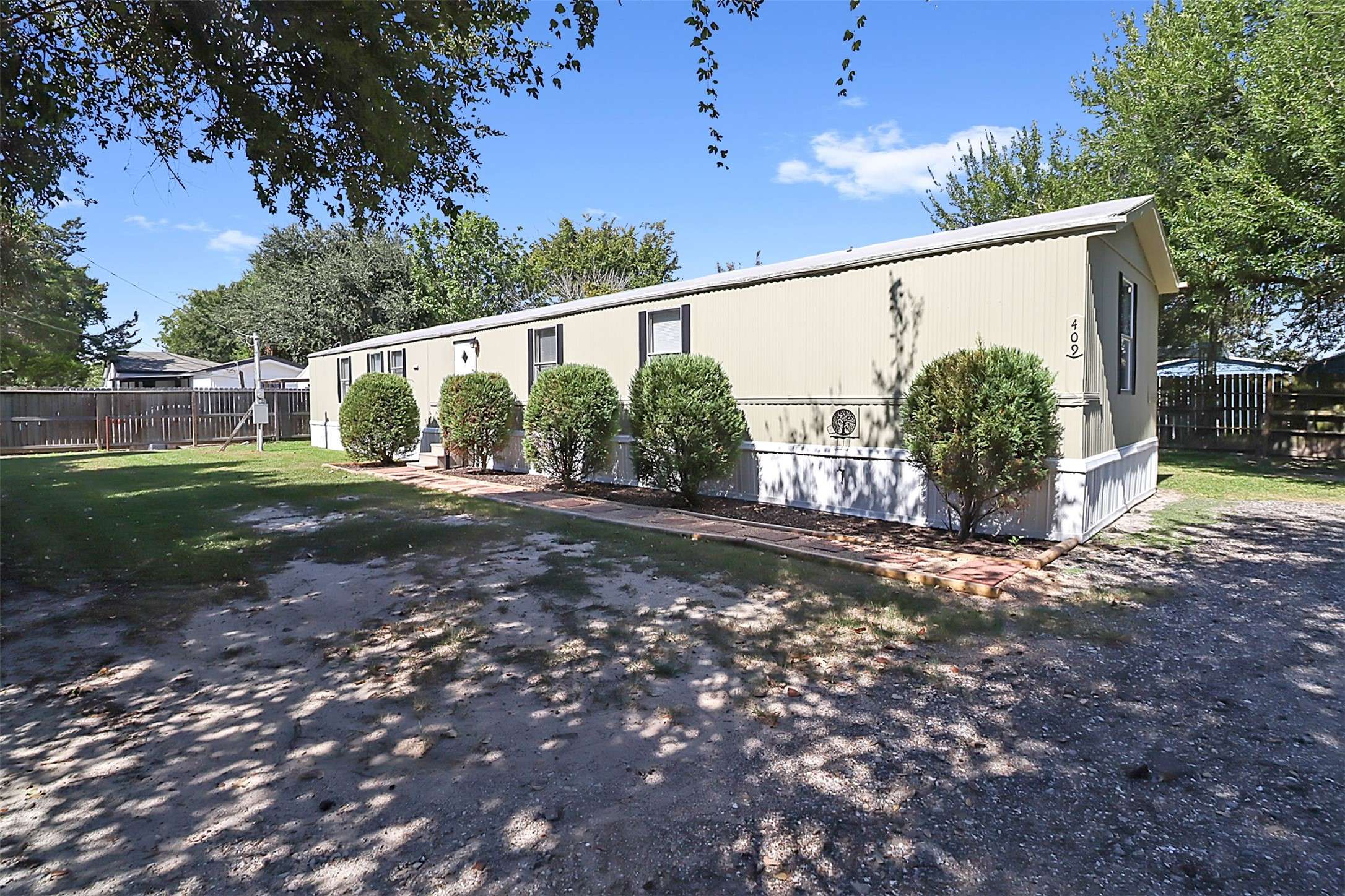 Highlands, TX 77562,409 Fig Orchard RD