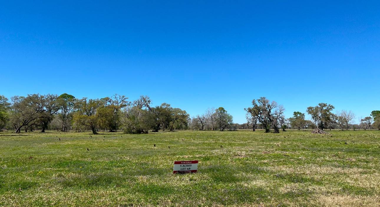 Van Vleck, TX 77482,375 Valley Oaks DR