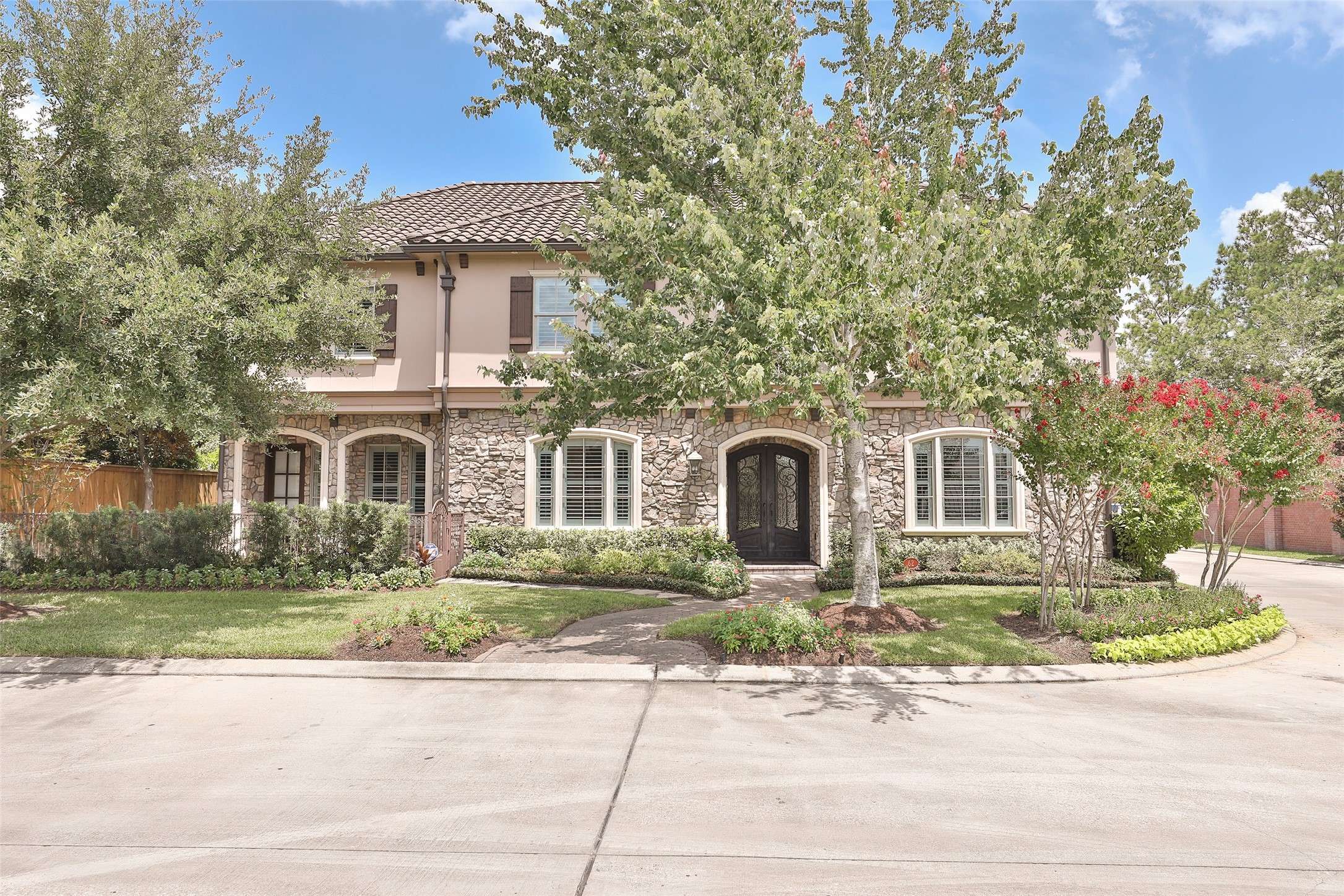 Houston, TX 77055,62 S Creekside CT