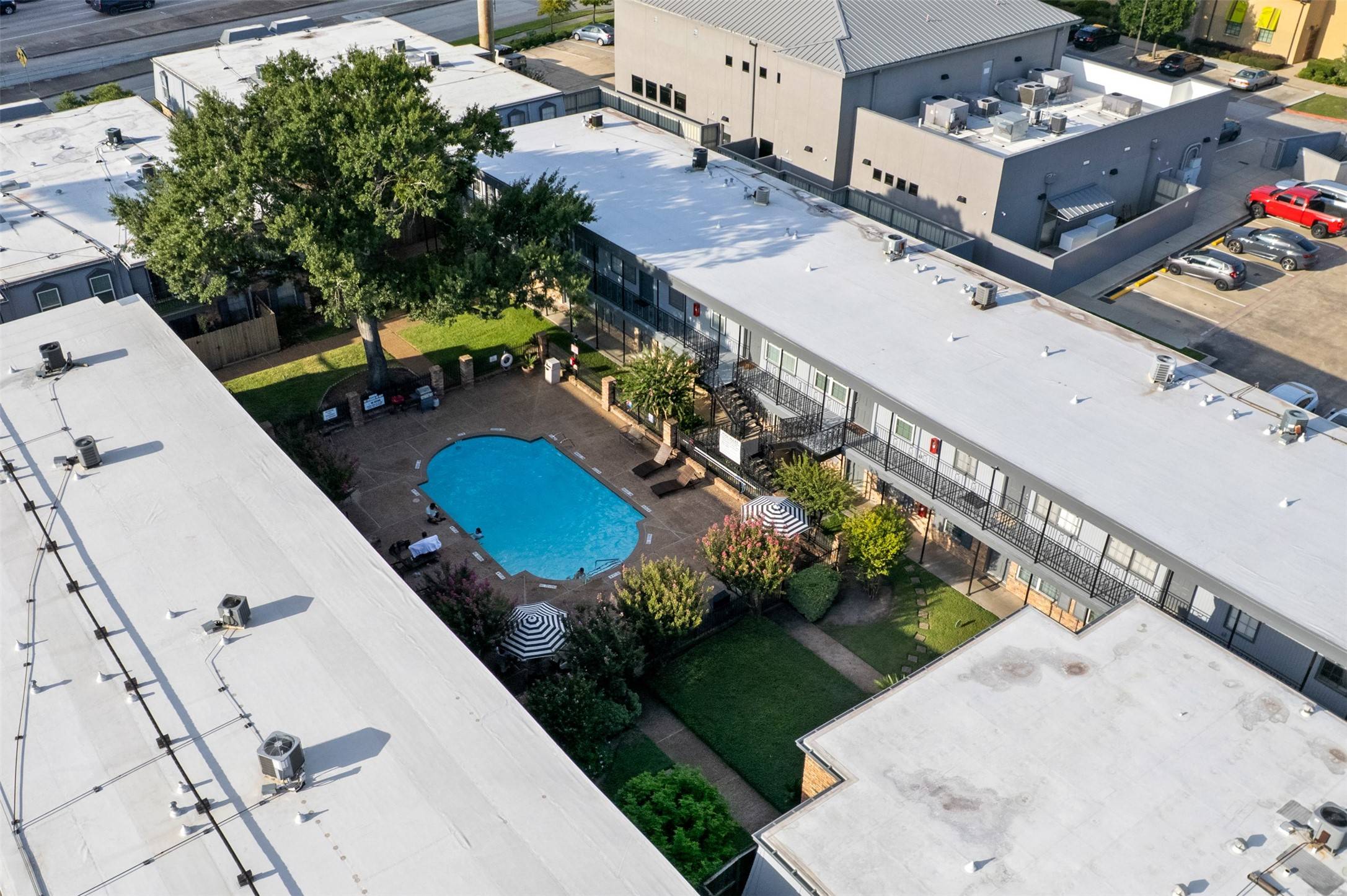 Houston, TX 77098,3131 Southwest Freeway C40