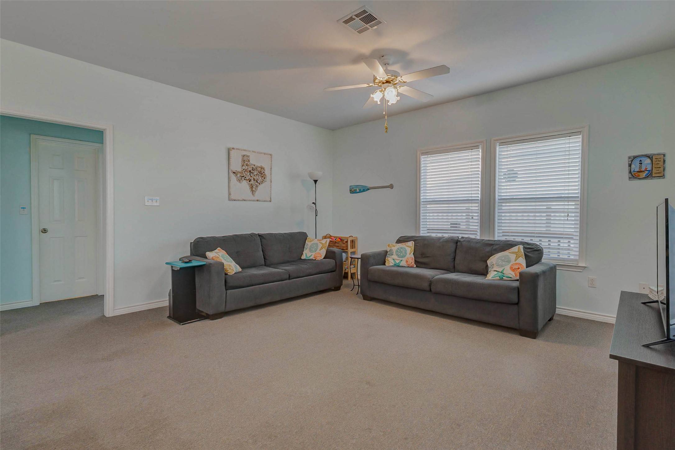 Crystal Beach, TX 77650,2691 Gillespie