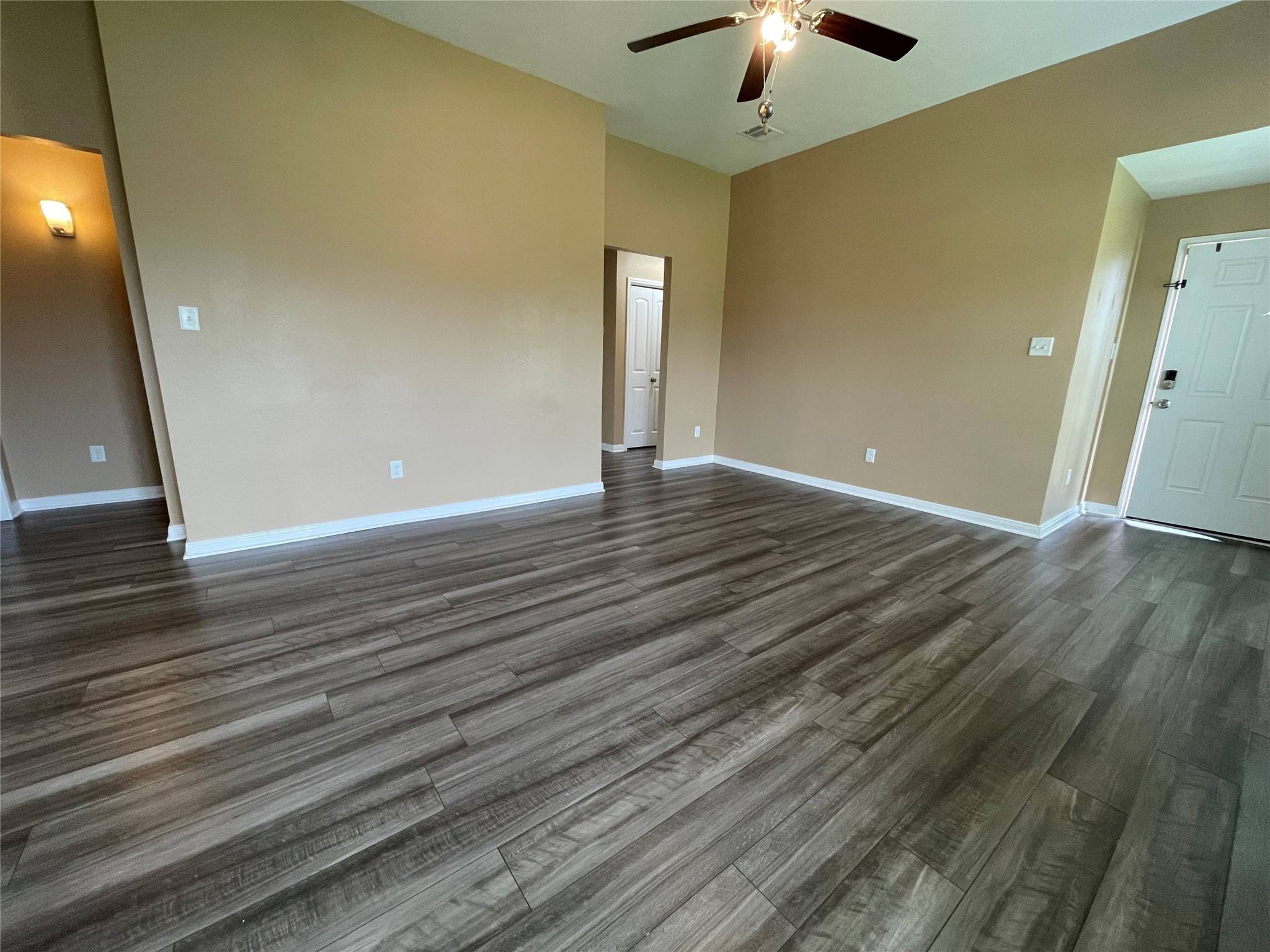 Navasota, TX 77868,832 Mockingbird ST