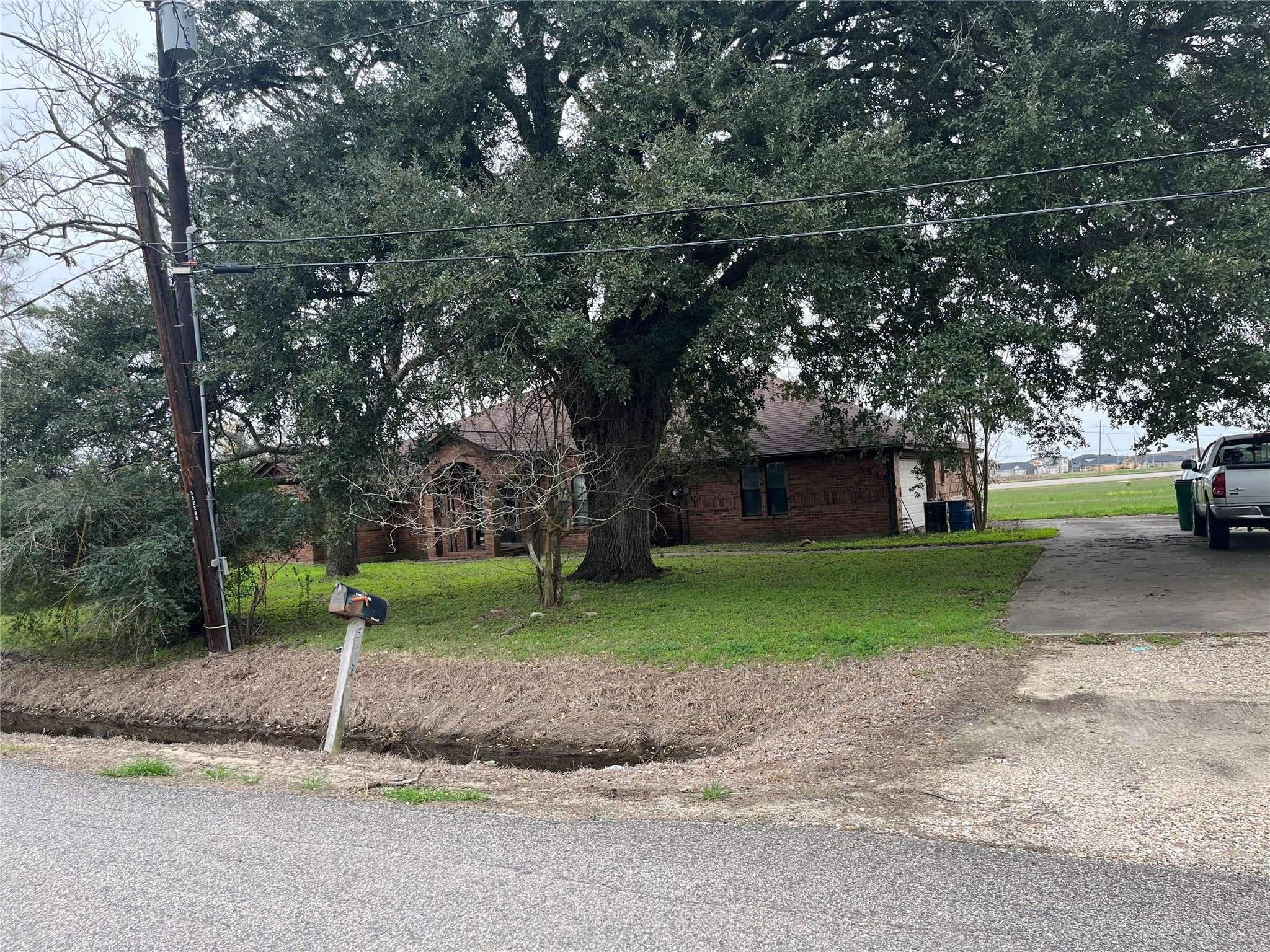 Rosharon, TX 77583,5118 W Davis RD W