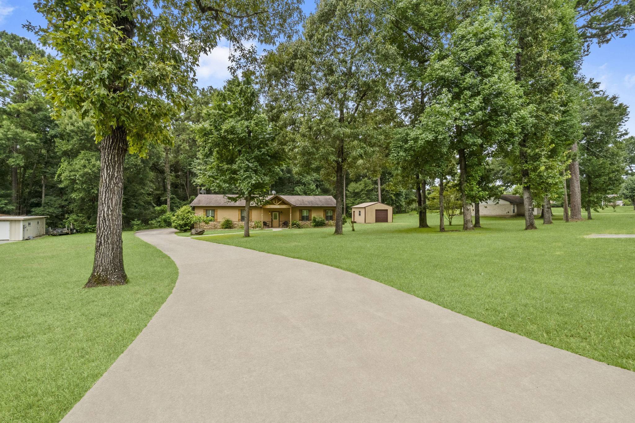 Livingston, TX 77351,159 Pine Valley DR