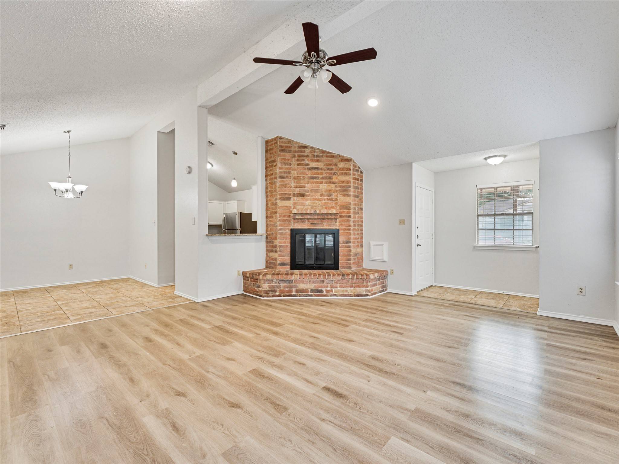 San Antonio, TX 78245,2431 Muddy Peak DR