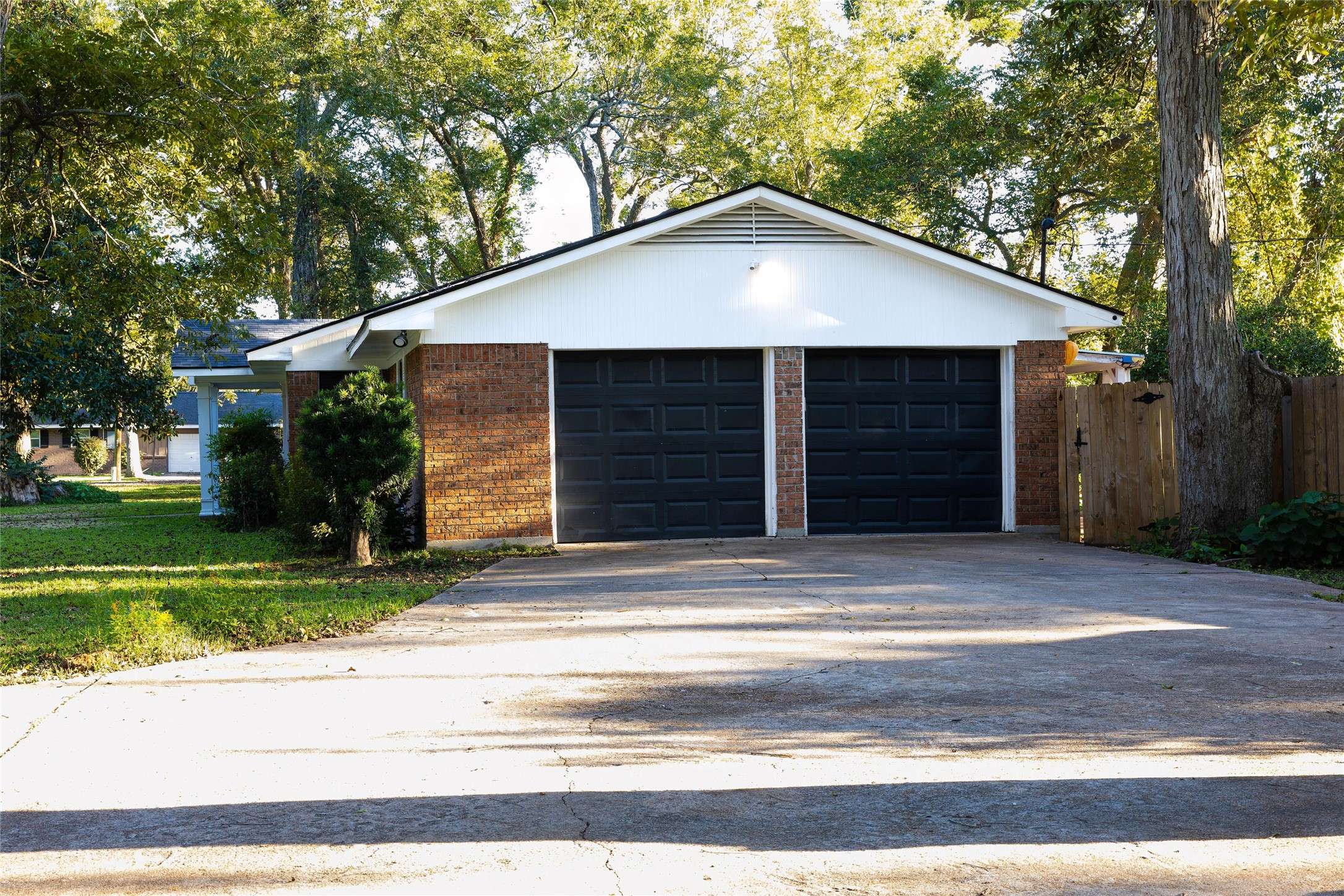 Lake Jackson, TX 77566,304 Van Winkle ST