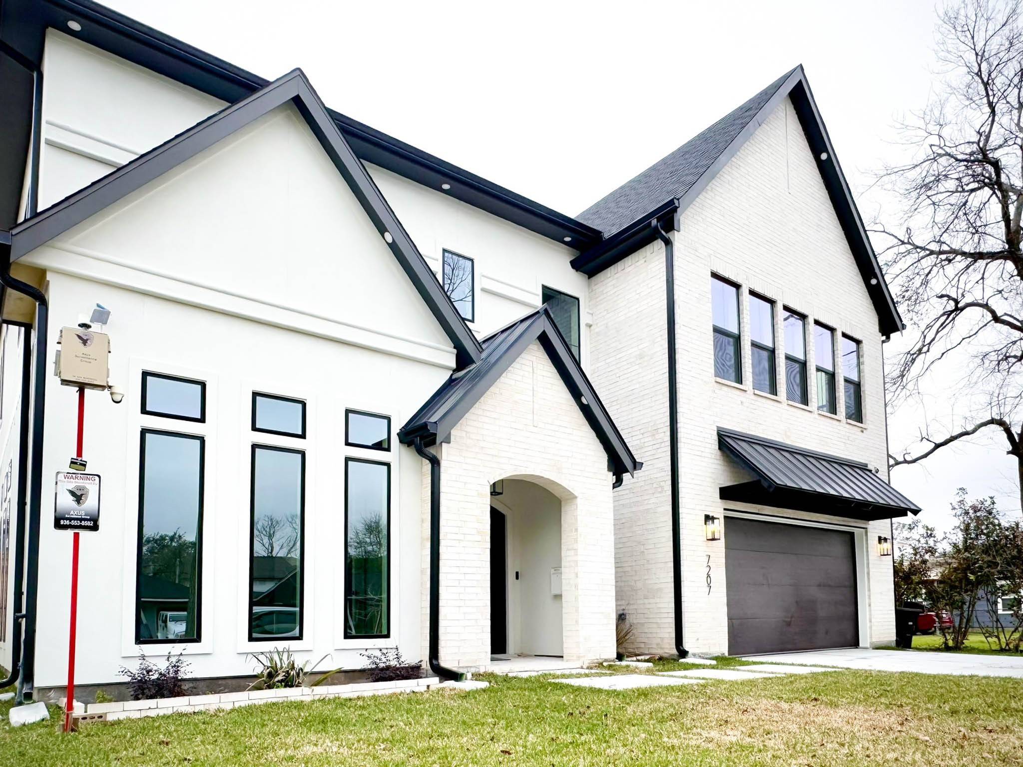 Houston, TX 77055,7207 Housman ST