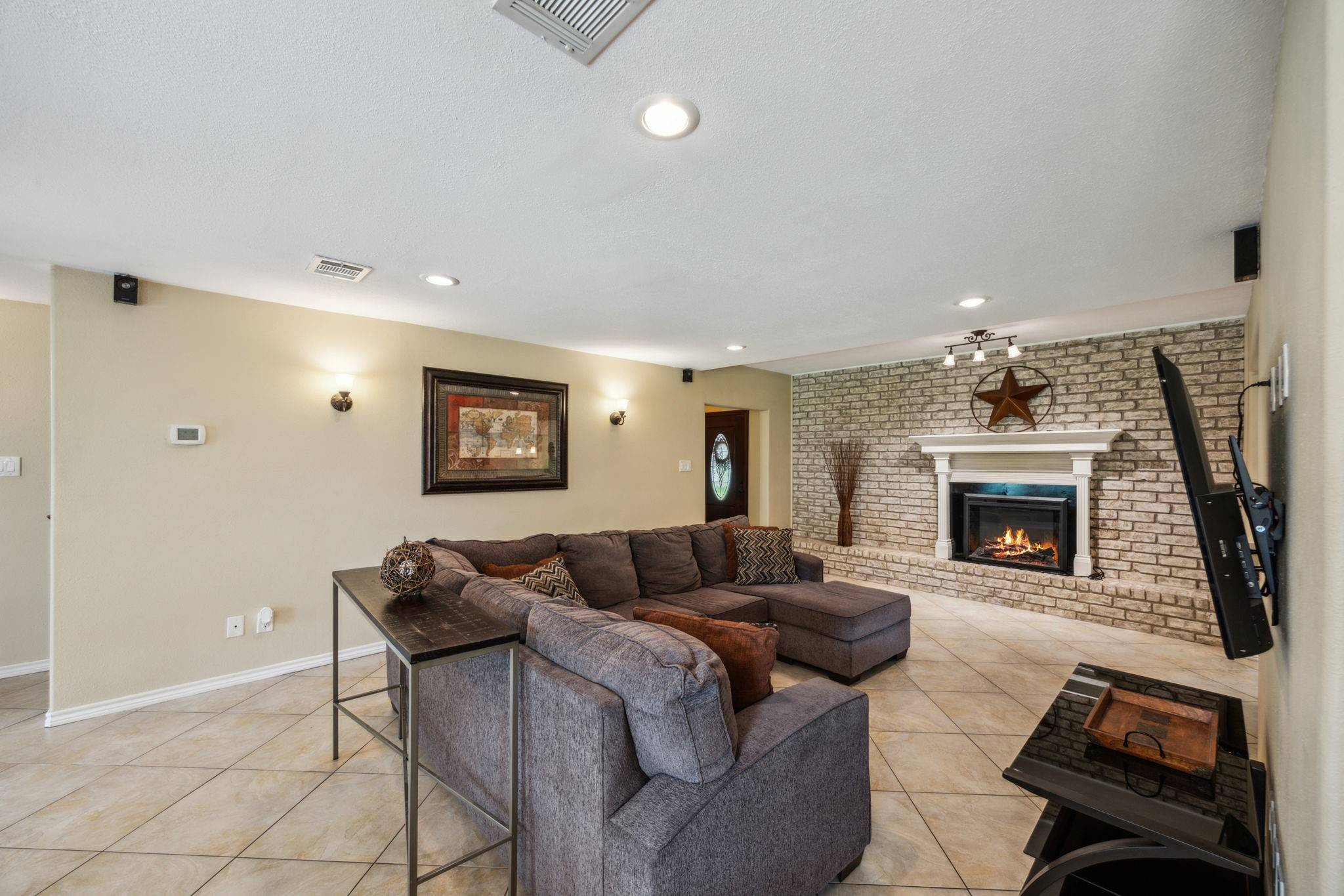 Huntsville, TX 77320,233 Magnolia WAY