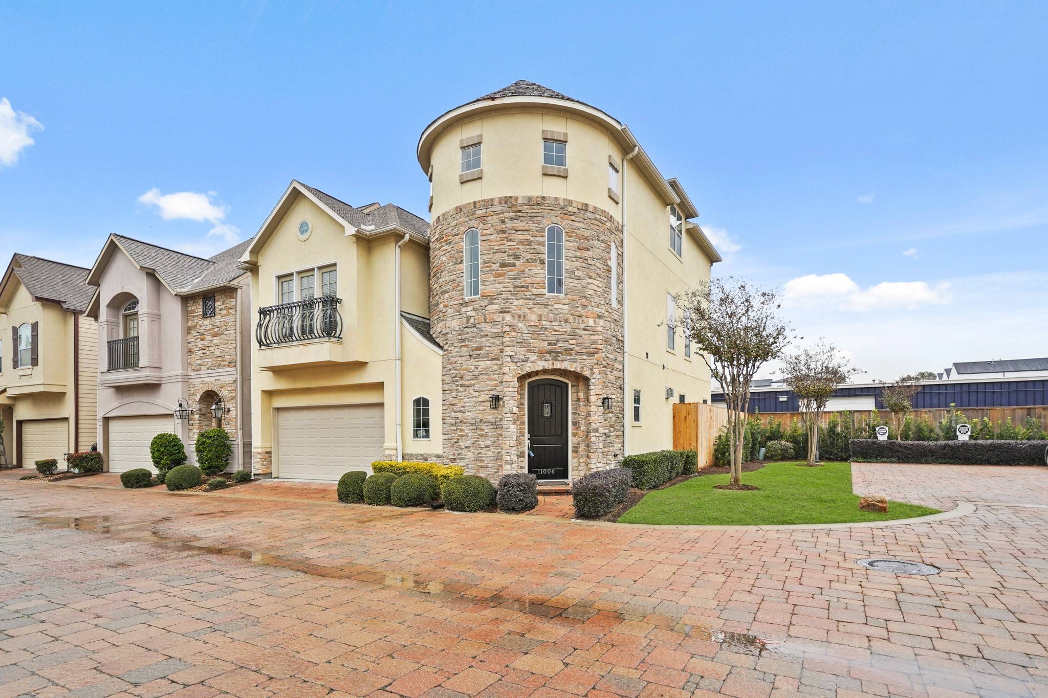 Houston, TX 77043,11006 Sherwood Ridge DR