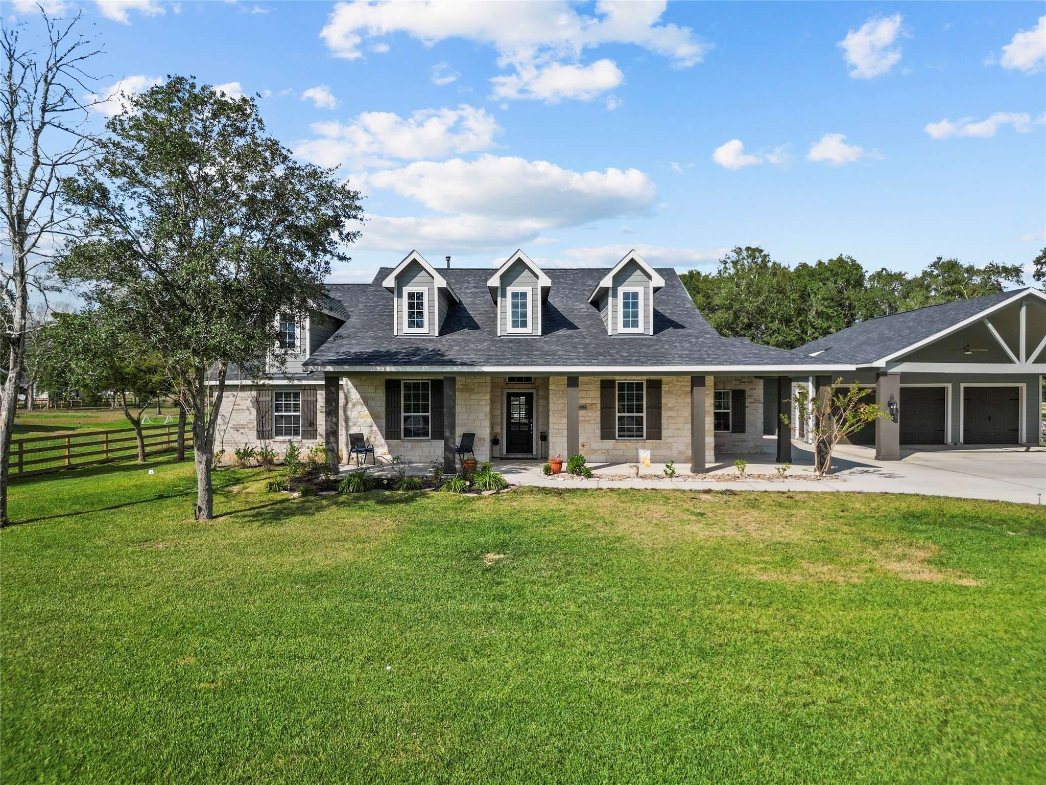 Alvin, TX 77511,2602 County Road 160