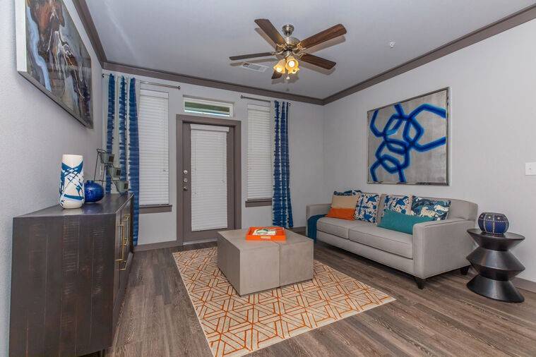 Humble, TX 77338,9393 Fm 1960 Bypass RD W #323