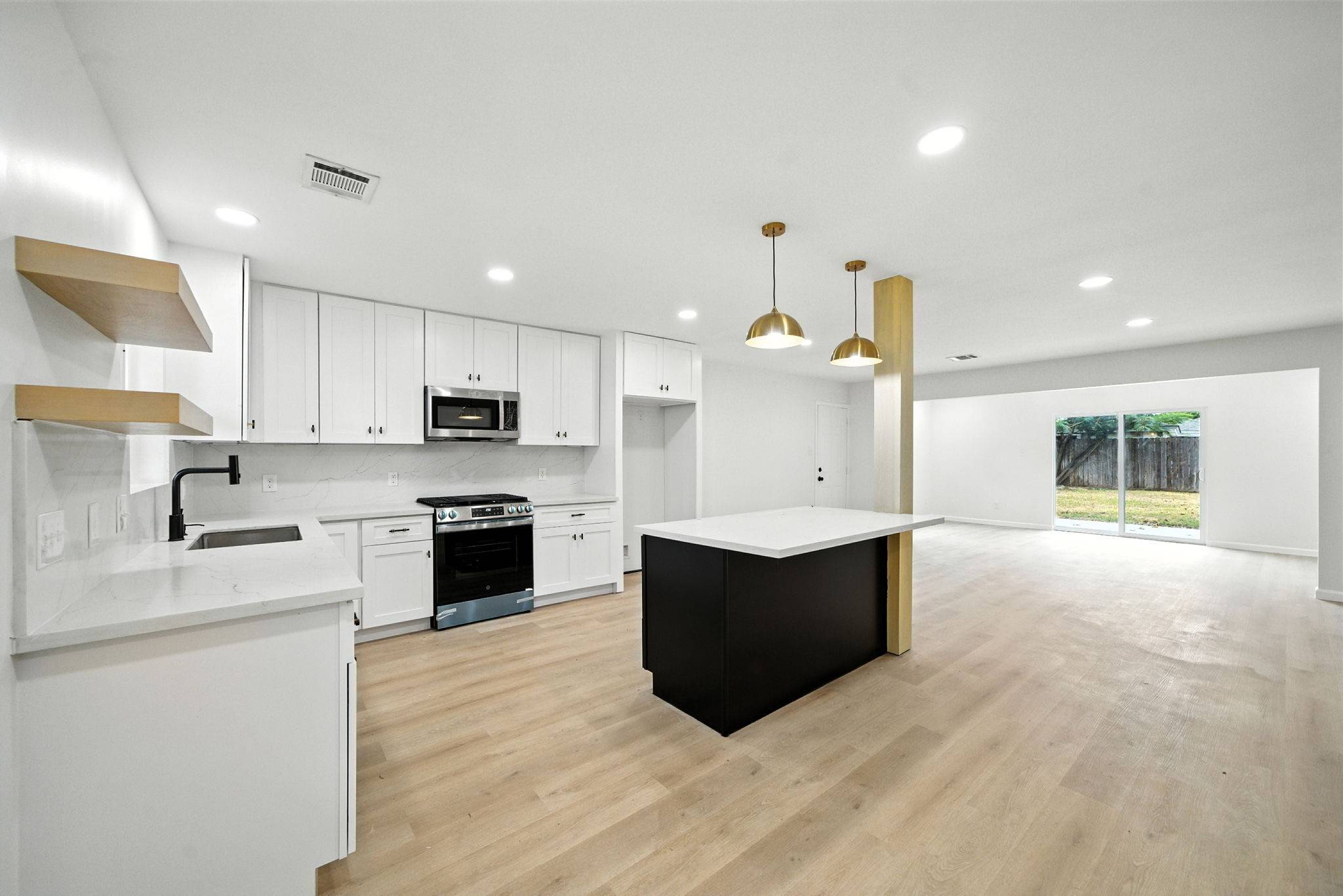 Houston, TX 77092,6034 Birchmont DR