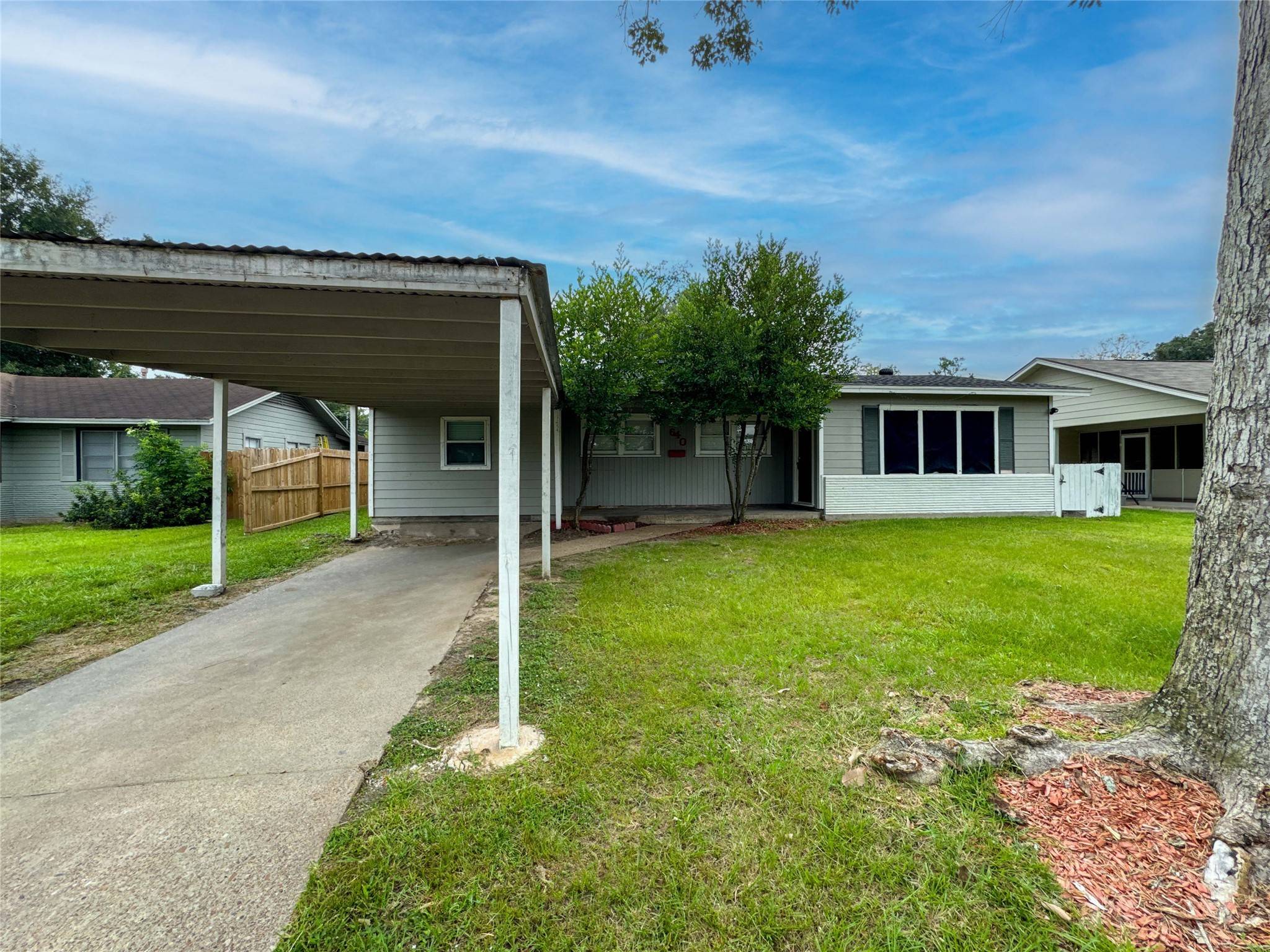 Beaumont, TX 77706,640 Parson DR