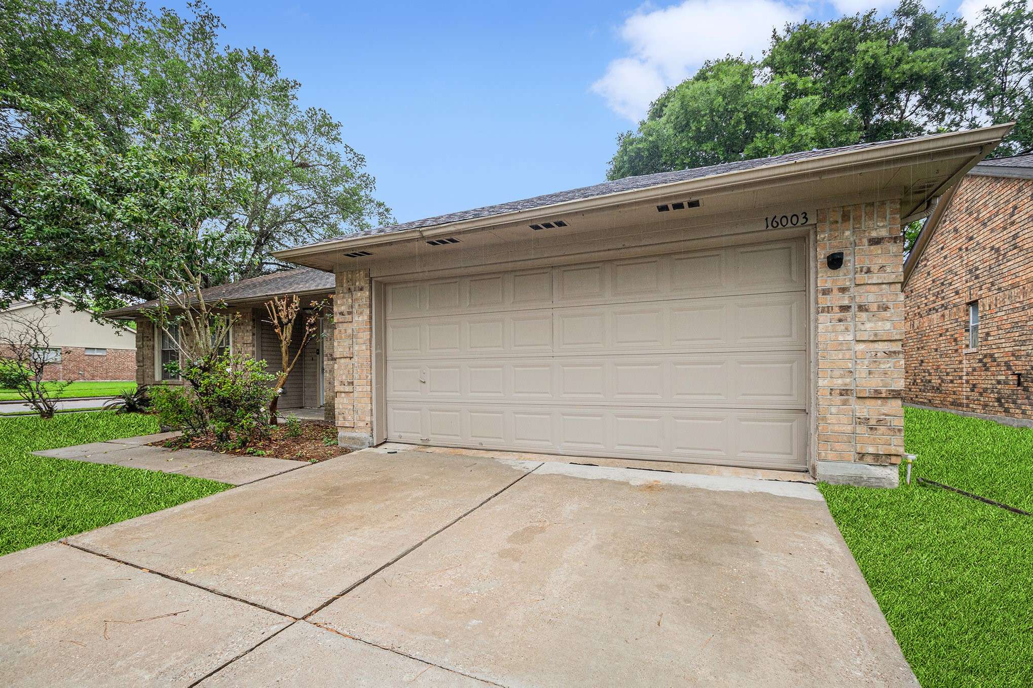 Friendswood, TX 77546,16003 Surrey Woods DR