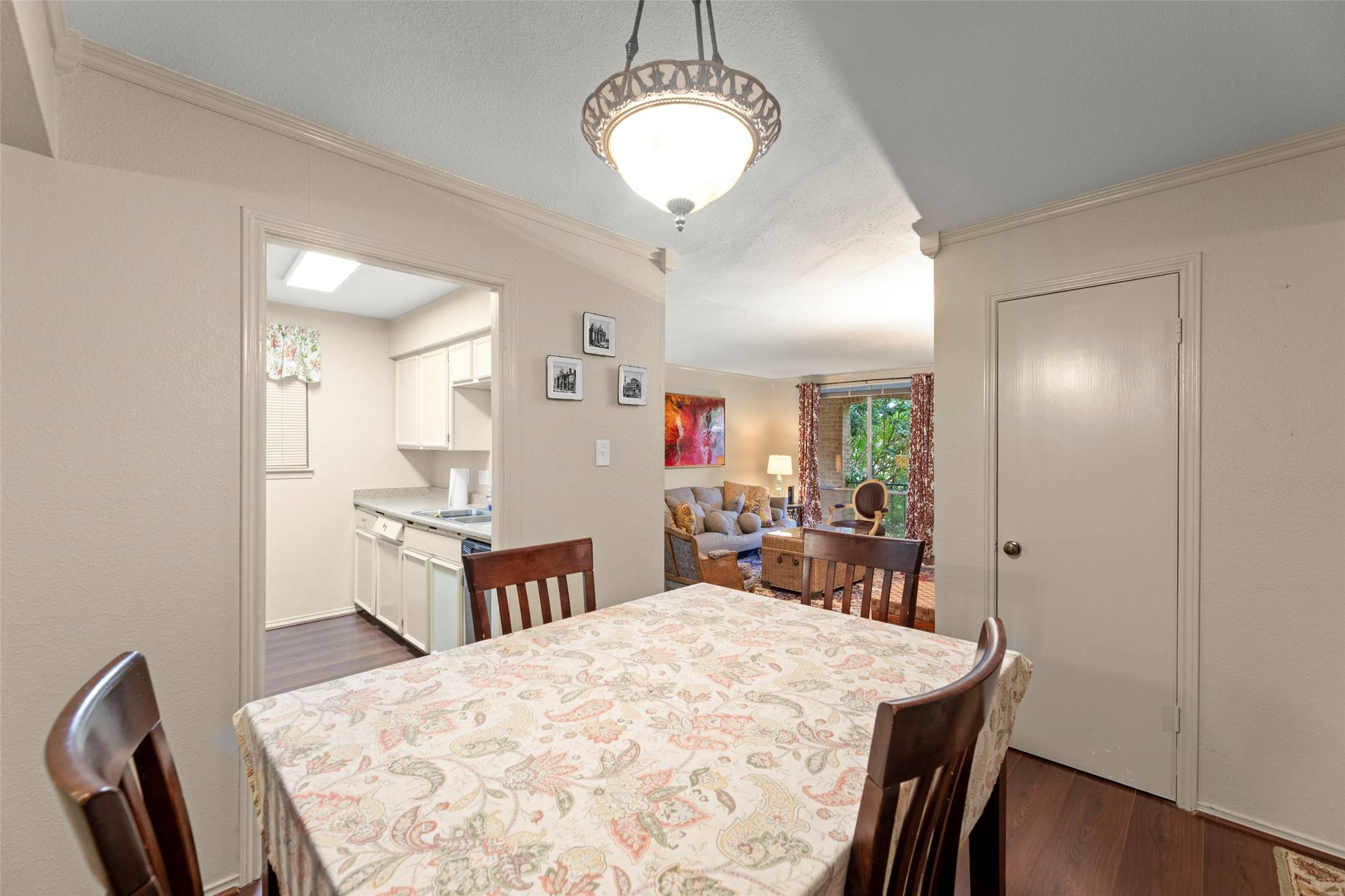 Houston, TX 77027,4643 Wild Indigo ST #416