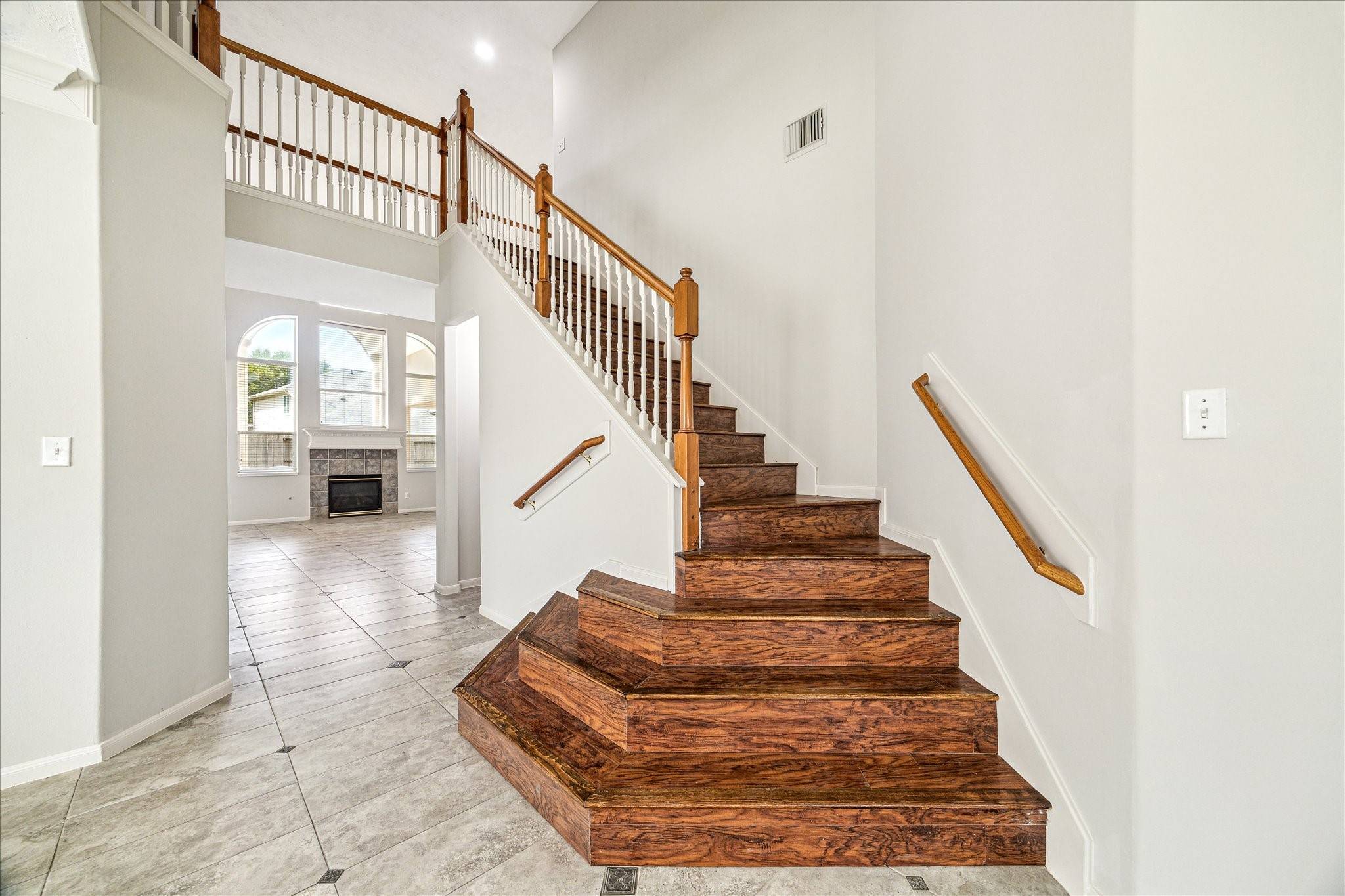 Sugar Land, TX 77498,13822 Blue Vista DR