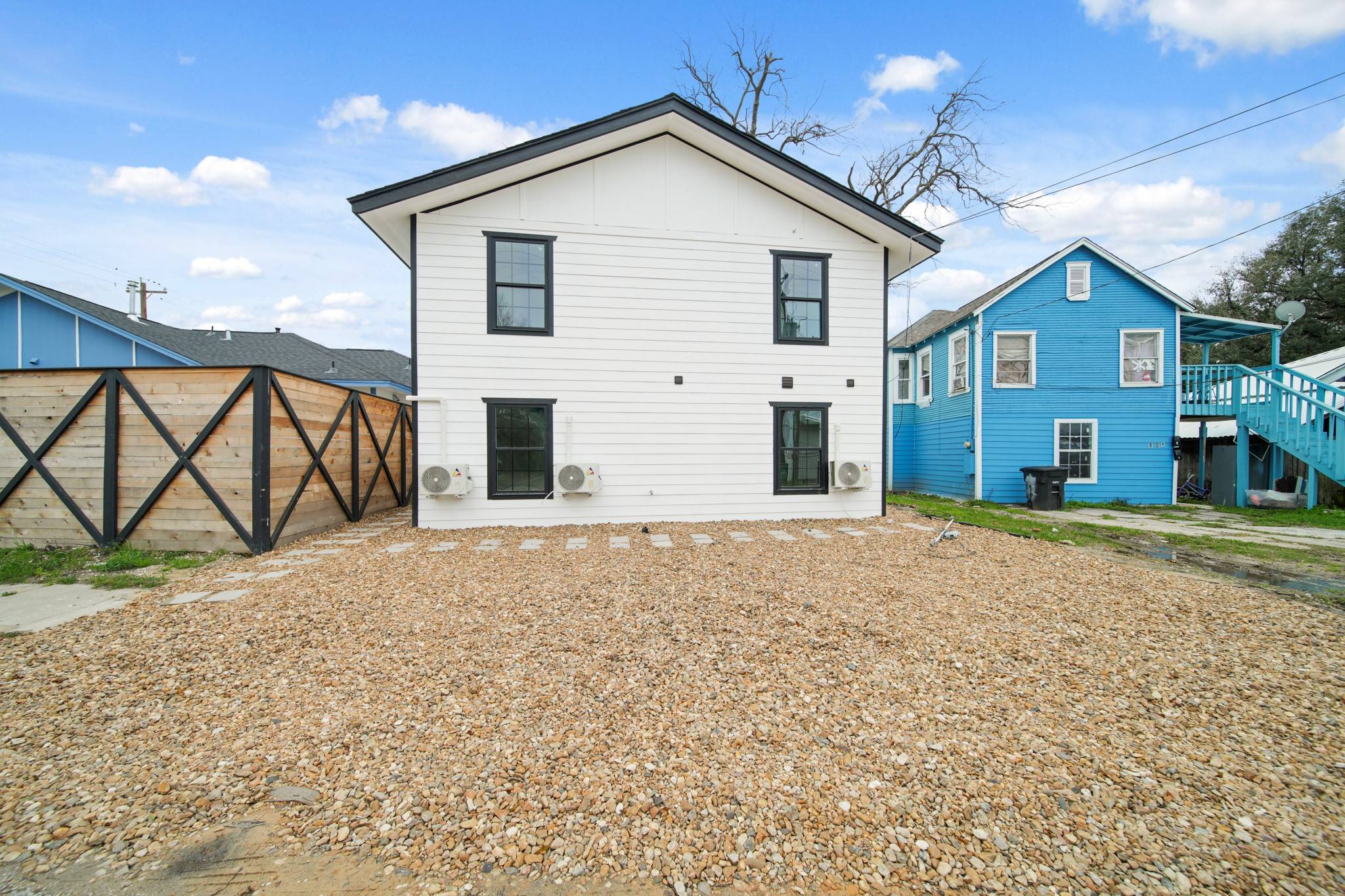 Houston, TX 77023,807 Cullen BLVD