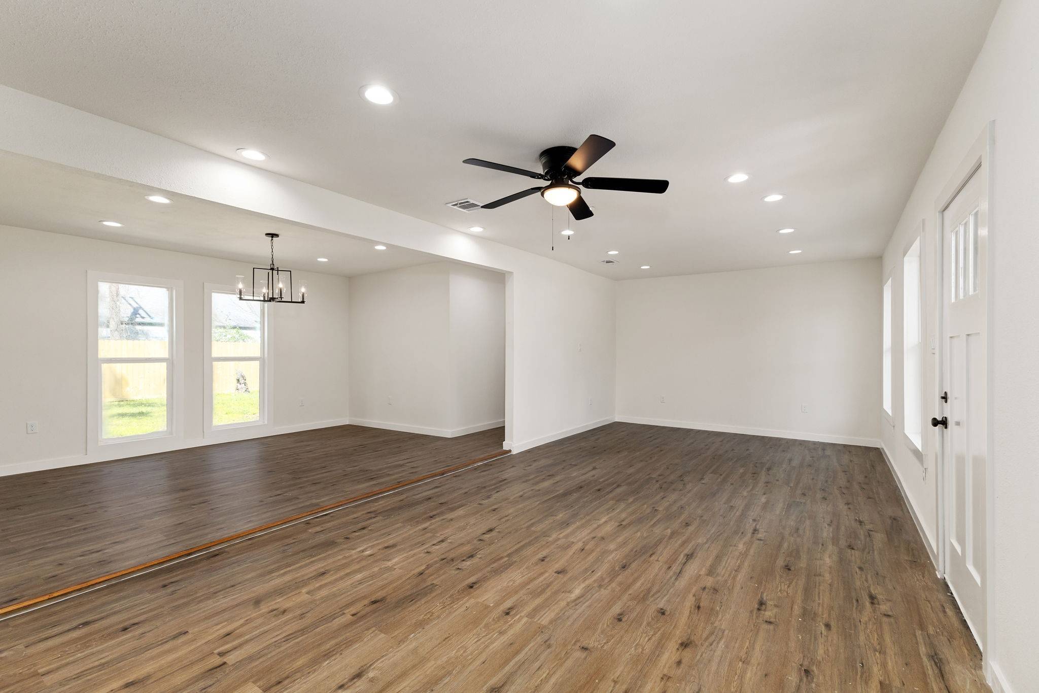 Baytown, TX 77520,100 Harvey AVE