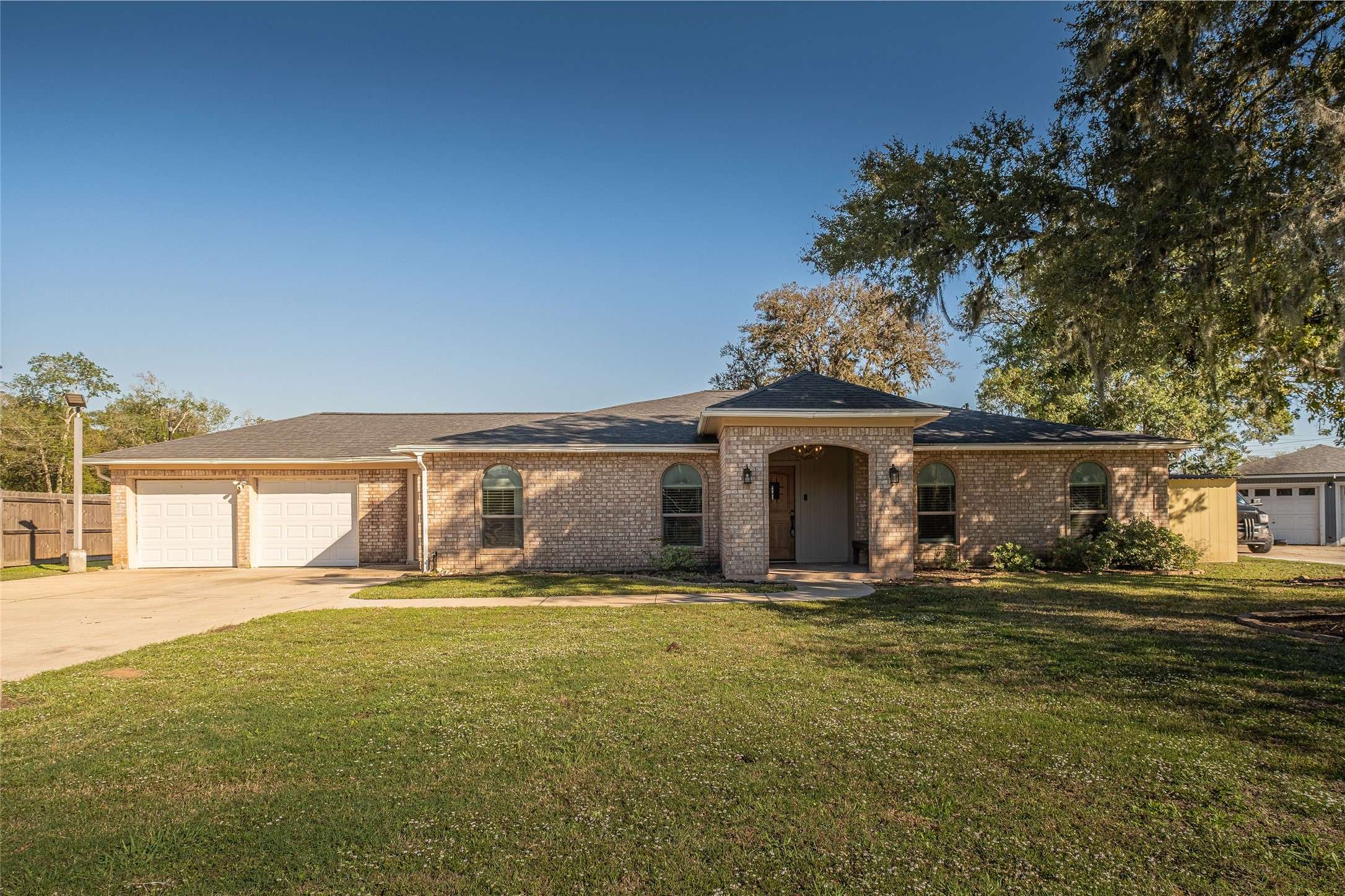 Clute, TX 77531,16 Hollychase ST
