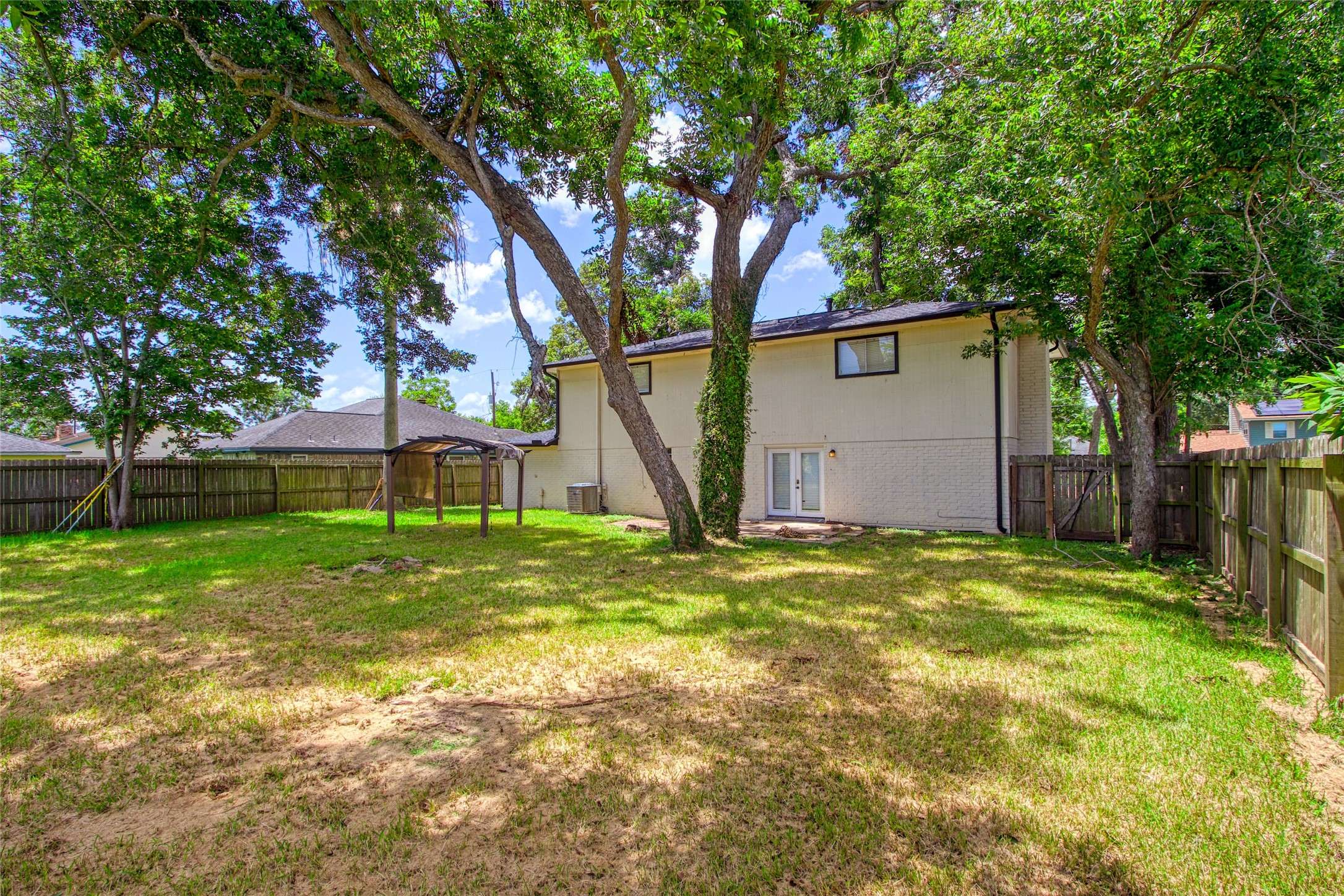 Richwood, TX 77531,522 Oyster Creek DR