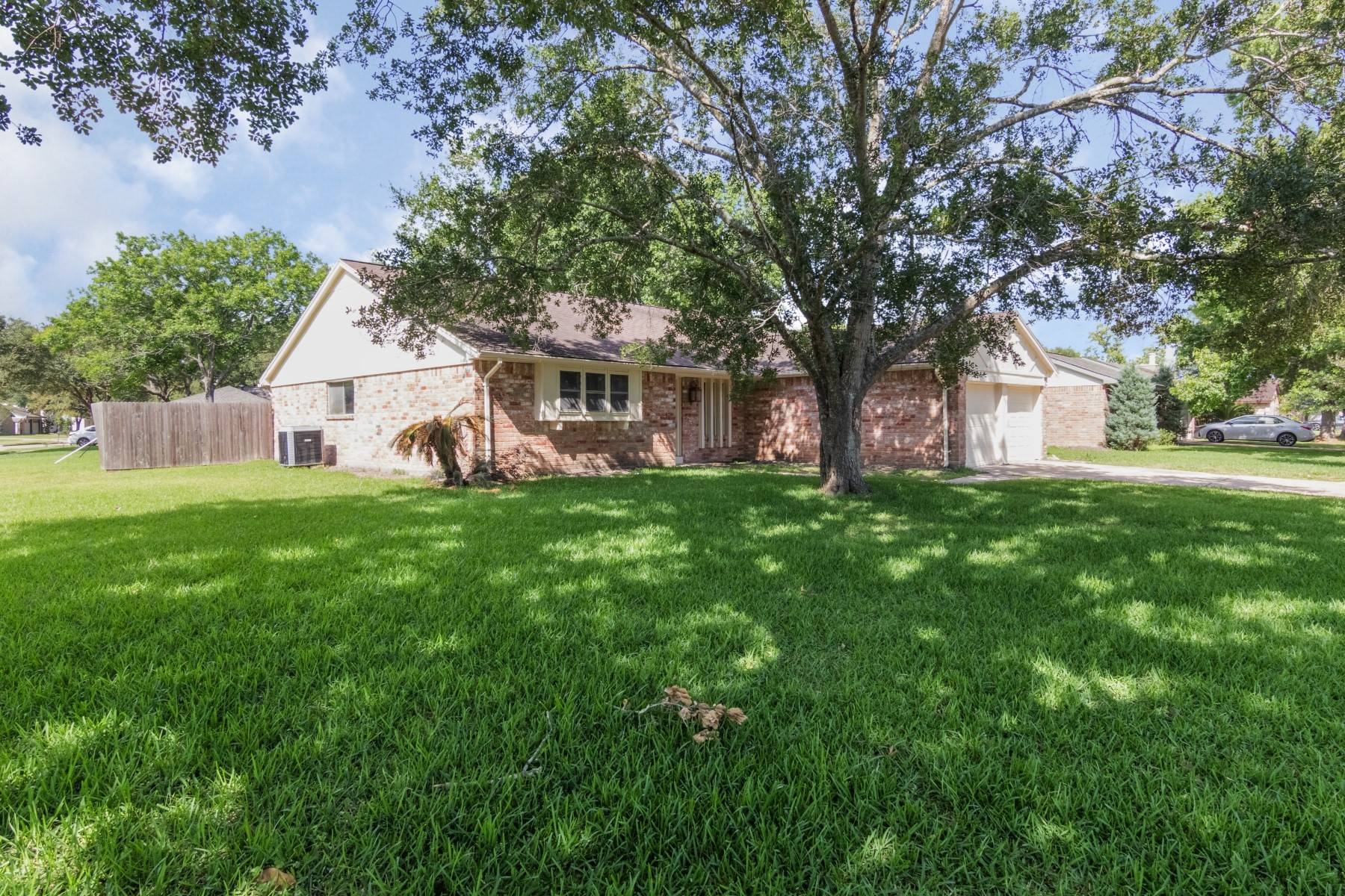 Friendswood, TX 77546,501 Point Clear DR