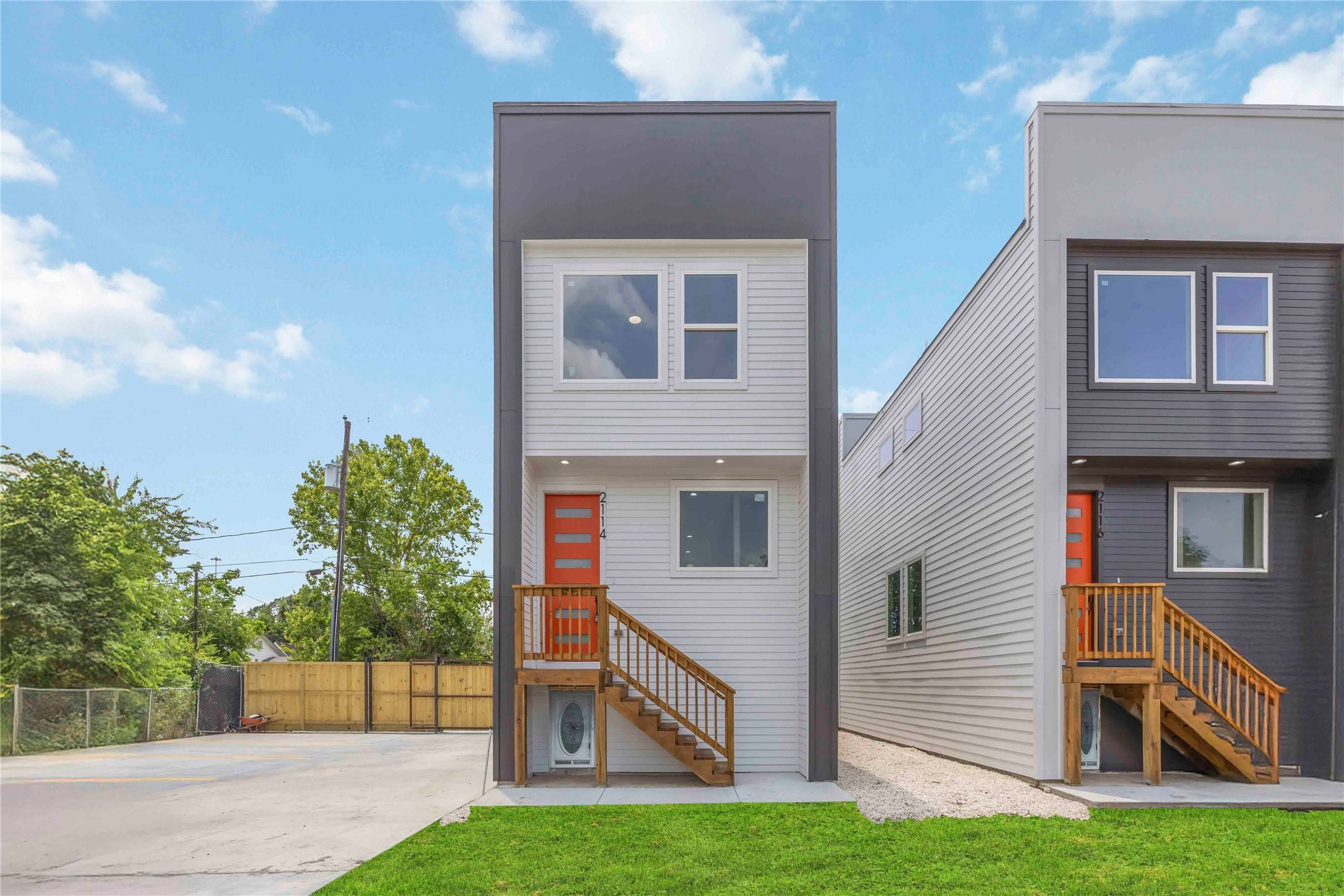 Houston, TX 77026,2110 Des Chaumes ST